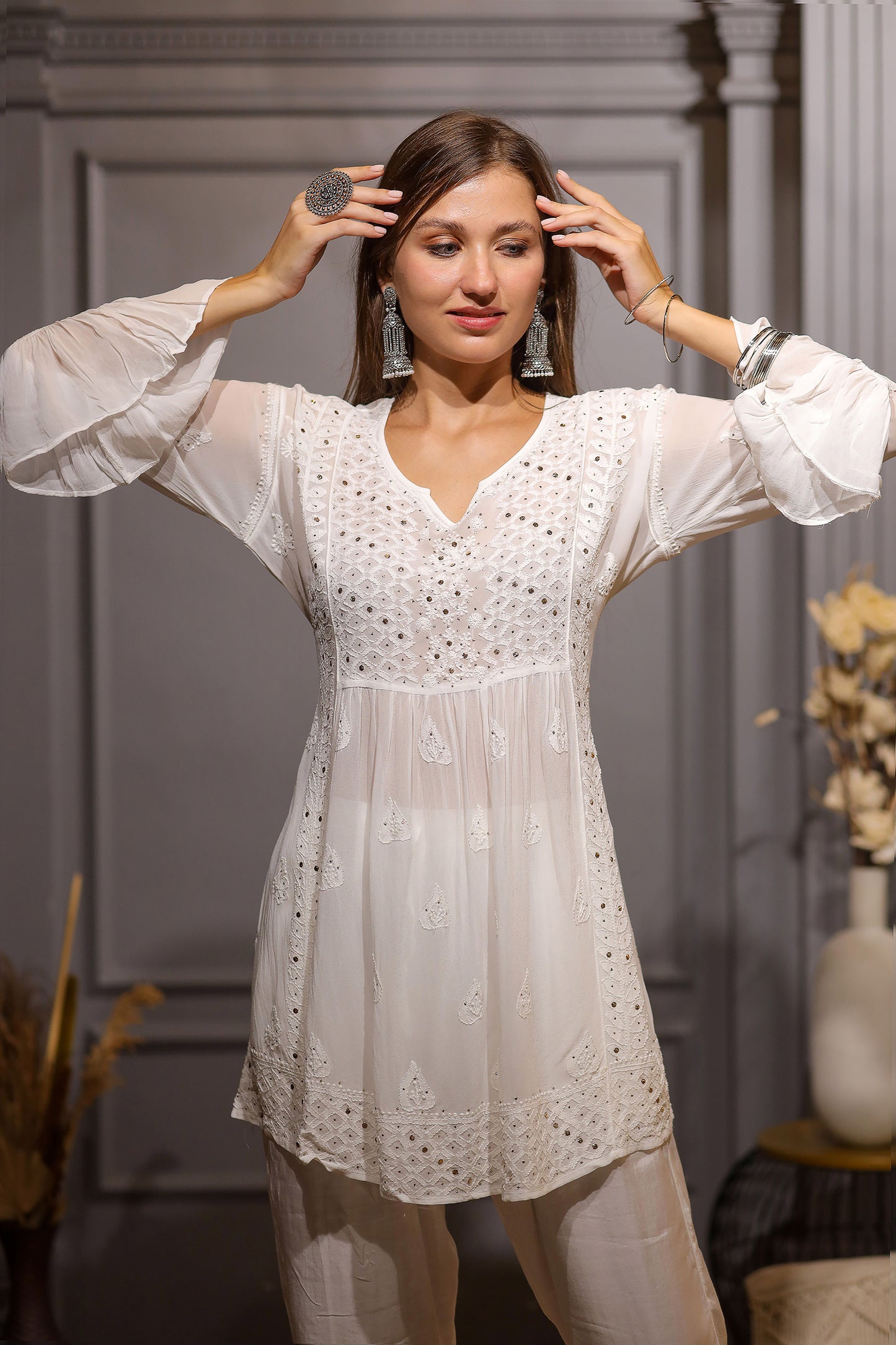 The Kurta is designed with pure viscose fabric