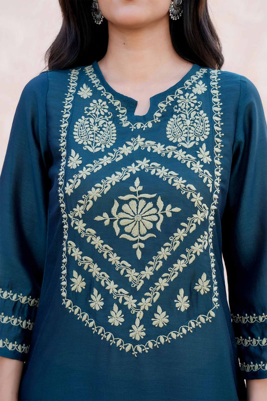 Hiya Green Chikankari Kurta Set With Light Green Embroidery