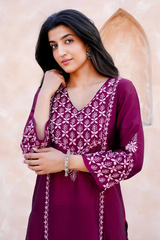 Lavanya Chikankari Kurta Set with Soft Pink Chikankari Embroidery – V Neck Kurta