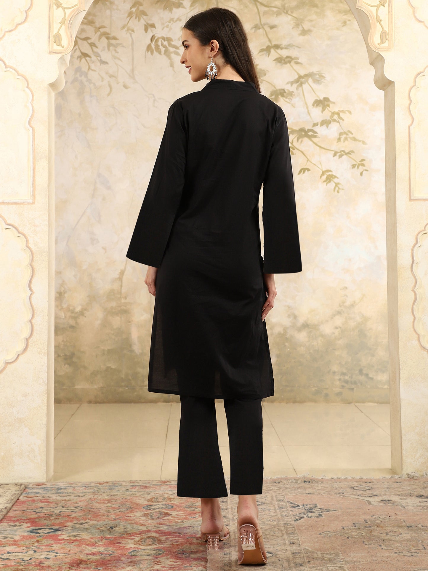 Aranya Black Chikankari Kurta Set with V-Neck