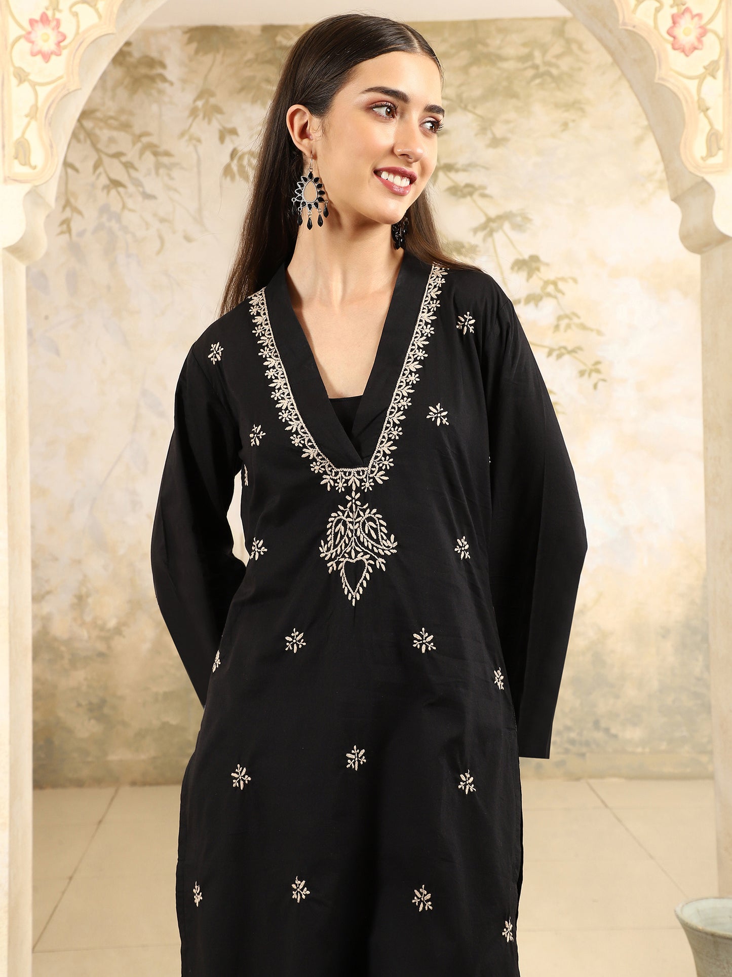 Aranya Black Chikankari Kurta Set with V-Neck