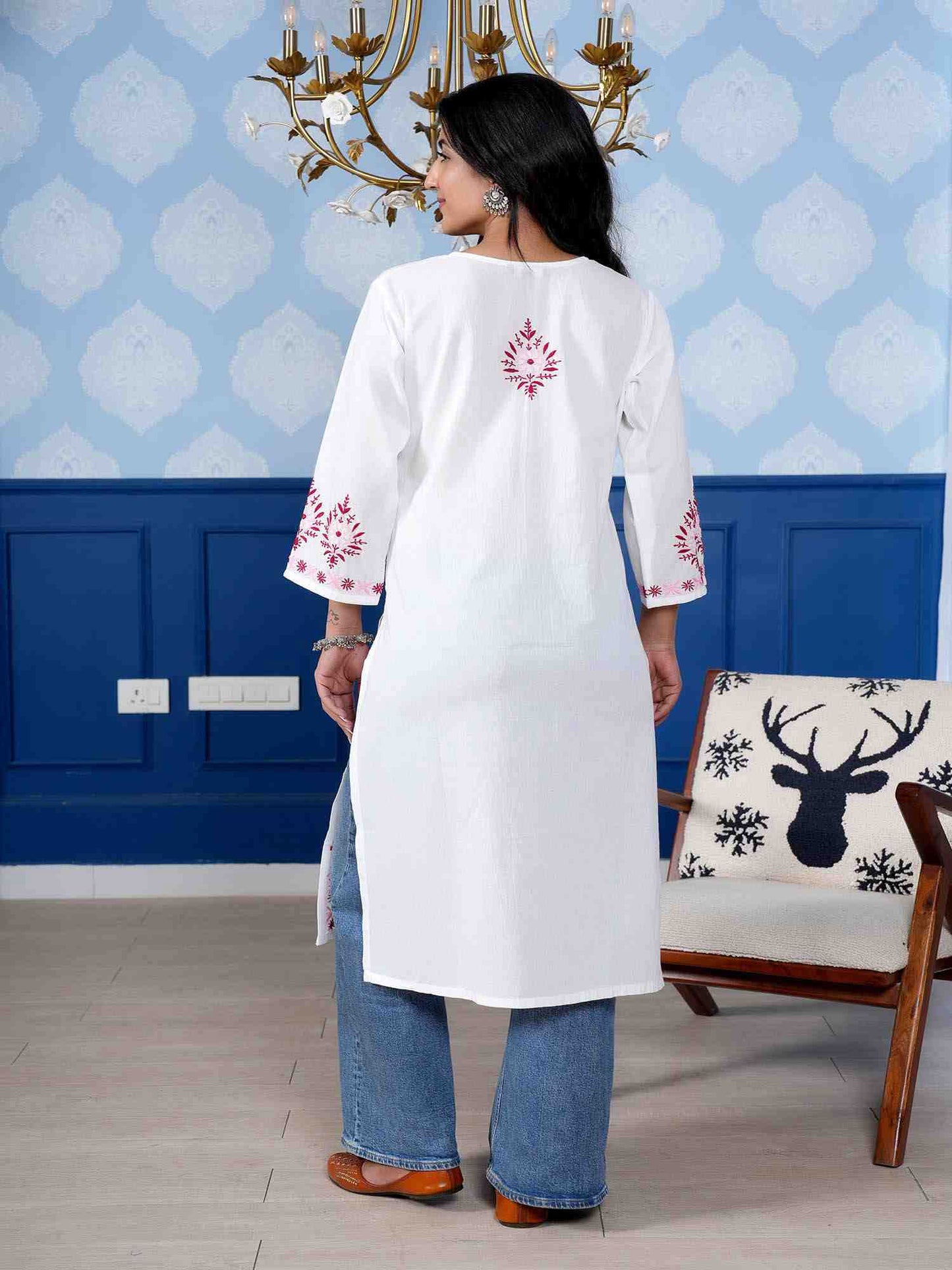 Sharvari Notch Neck Long Chikankari Kurta – White