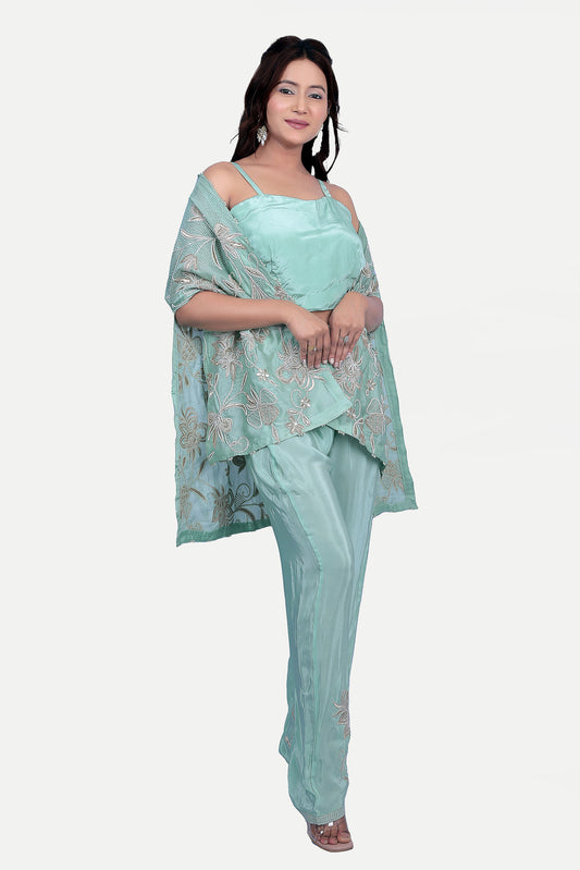 The pant and cape set is designed with pure organza satin fabric