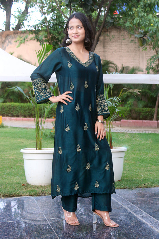 Charmi Emerald Green Chikankari Kurta Set - V Neck
