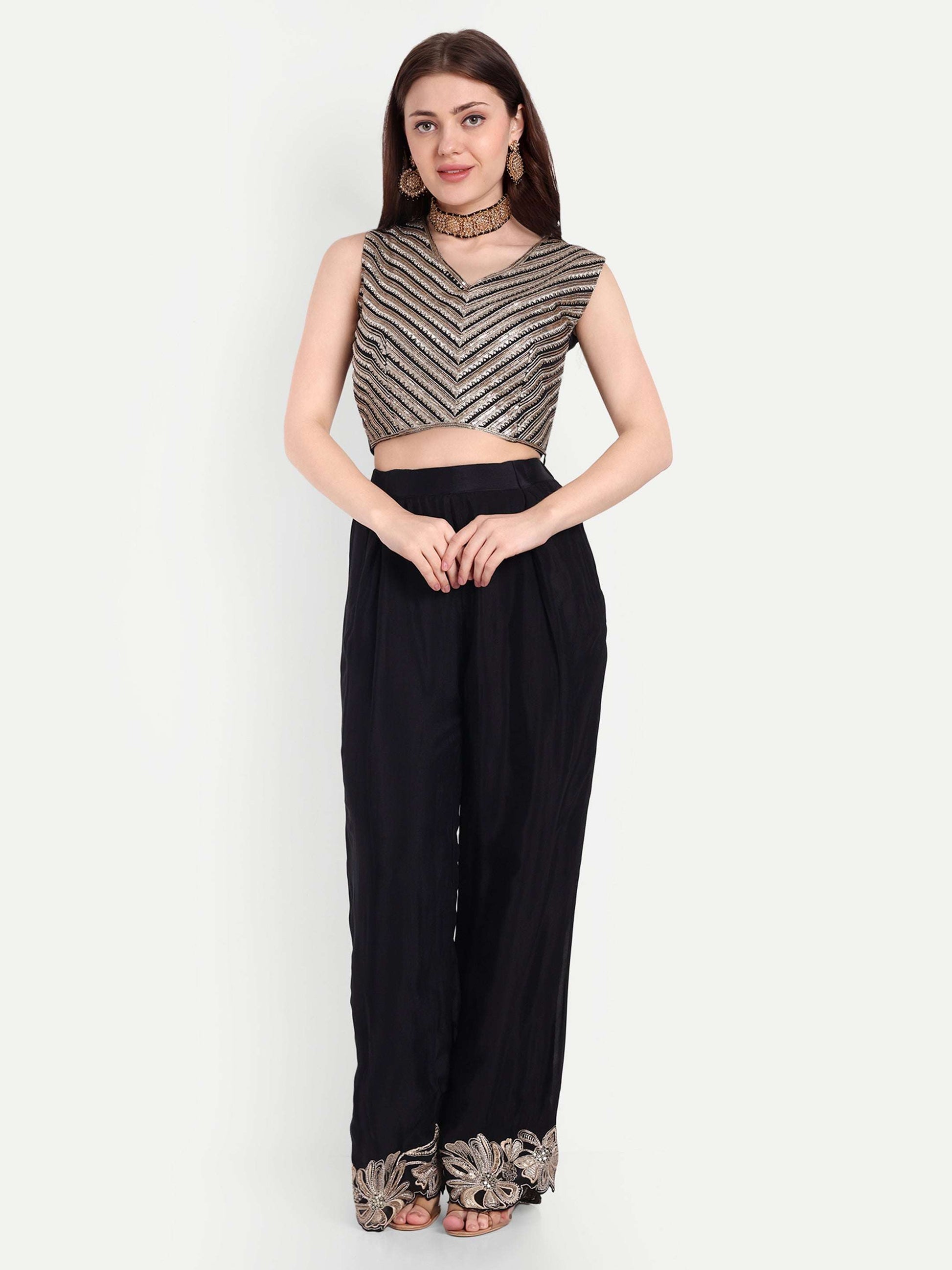 V-Neck embroidered crop top with pant