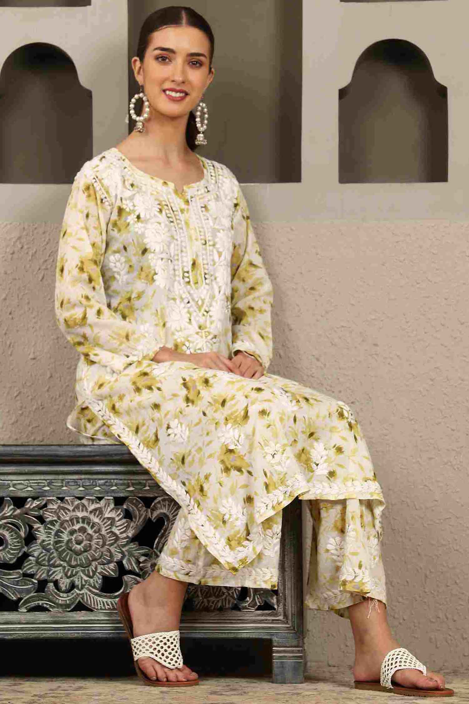 Falak Mulmul Chikankari Kurta Set with White Thread – Notch Neck