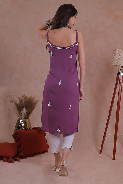 This kurta feels soft against the skin, Making it ideal for all-day wear 
