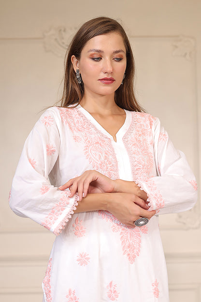 lace detailing all over which makes this Kurta set