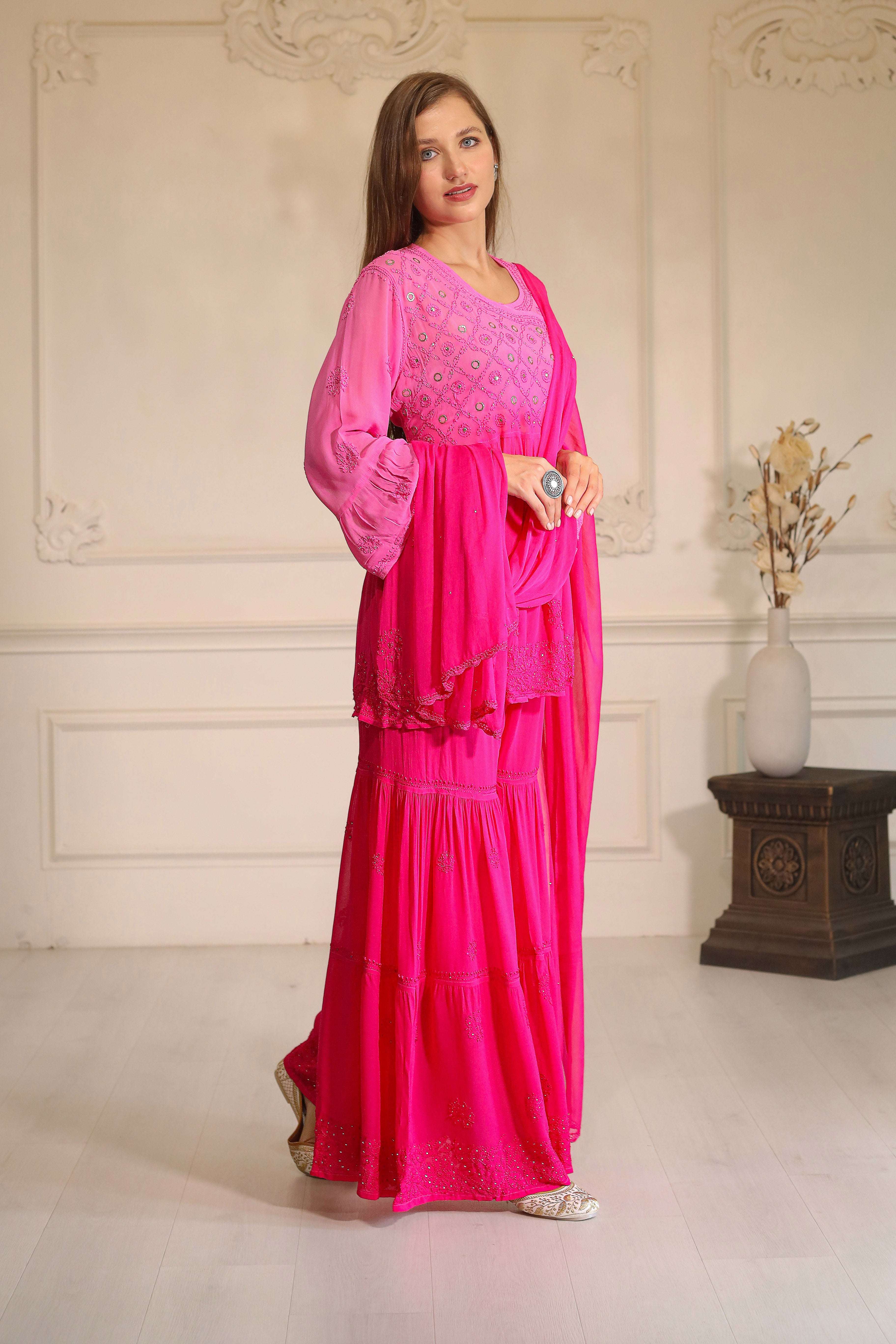 Intricate Chikankari work with round mukaish design 