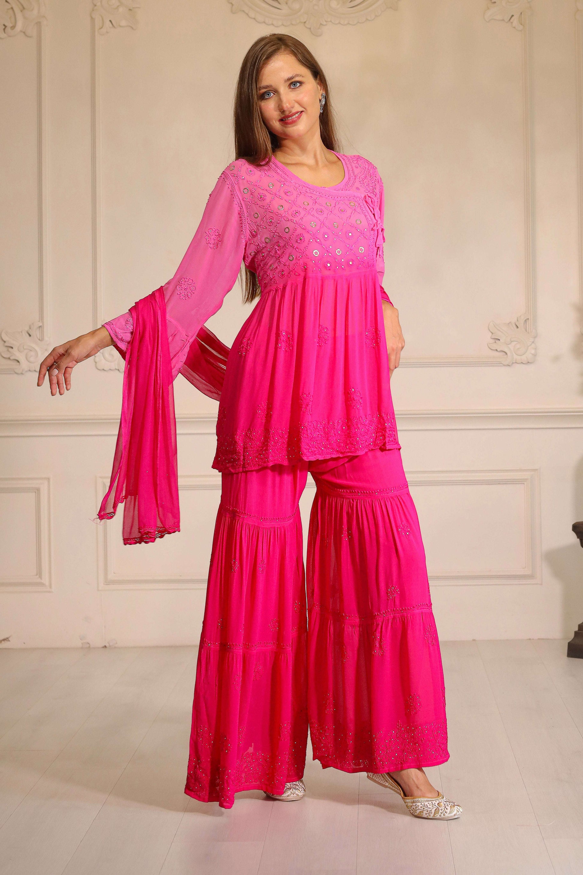 Pink ombre Kurta Set is crafted with premium viscose fabric 