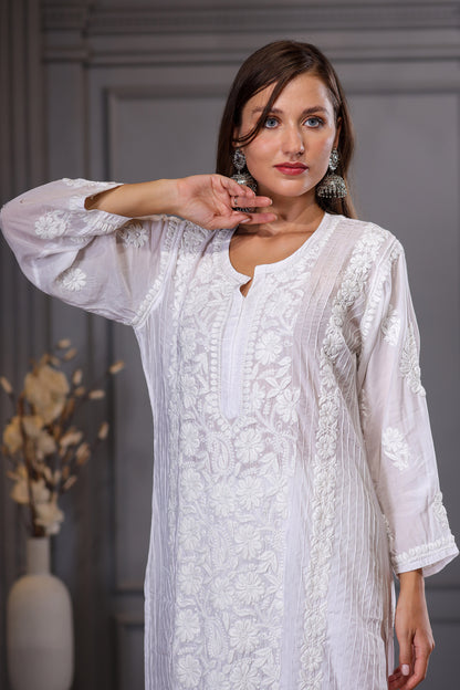 Notch neck panell design embroidered neckline 