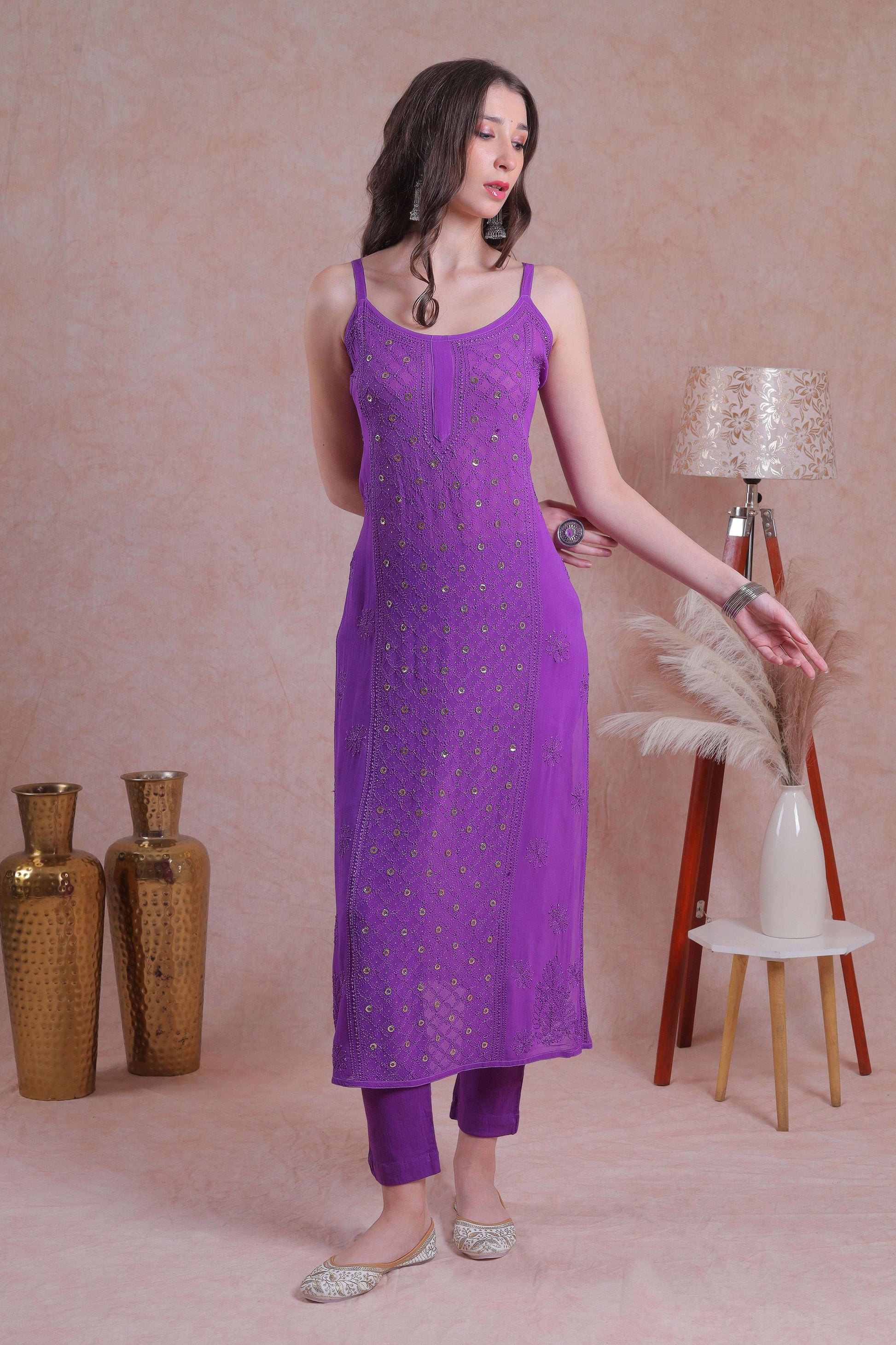 Lightweight & soft fabric, perfect for every season.