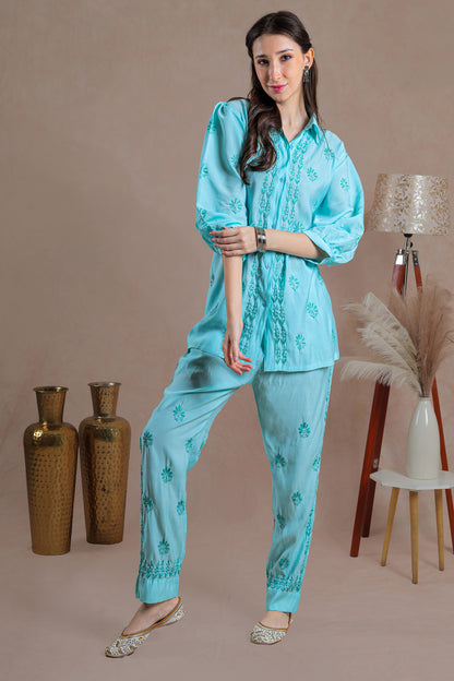 This co-ord set Chanderi fabric  luxurious and lightweight textile traditionally woven.