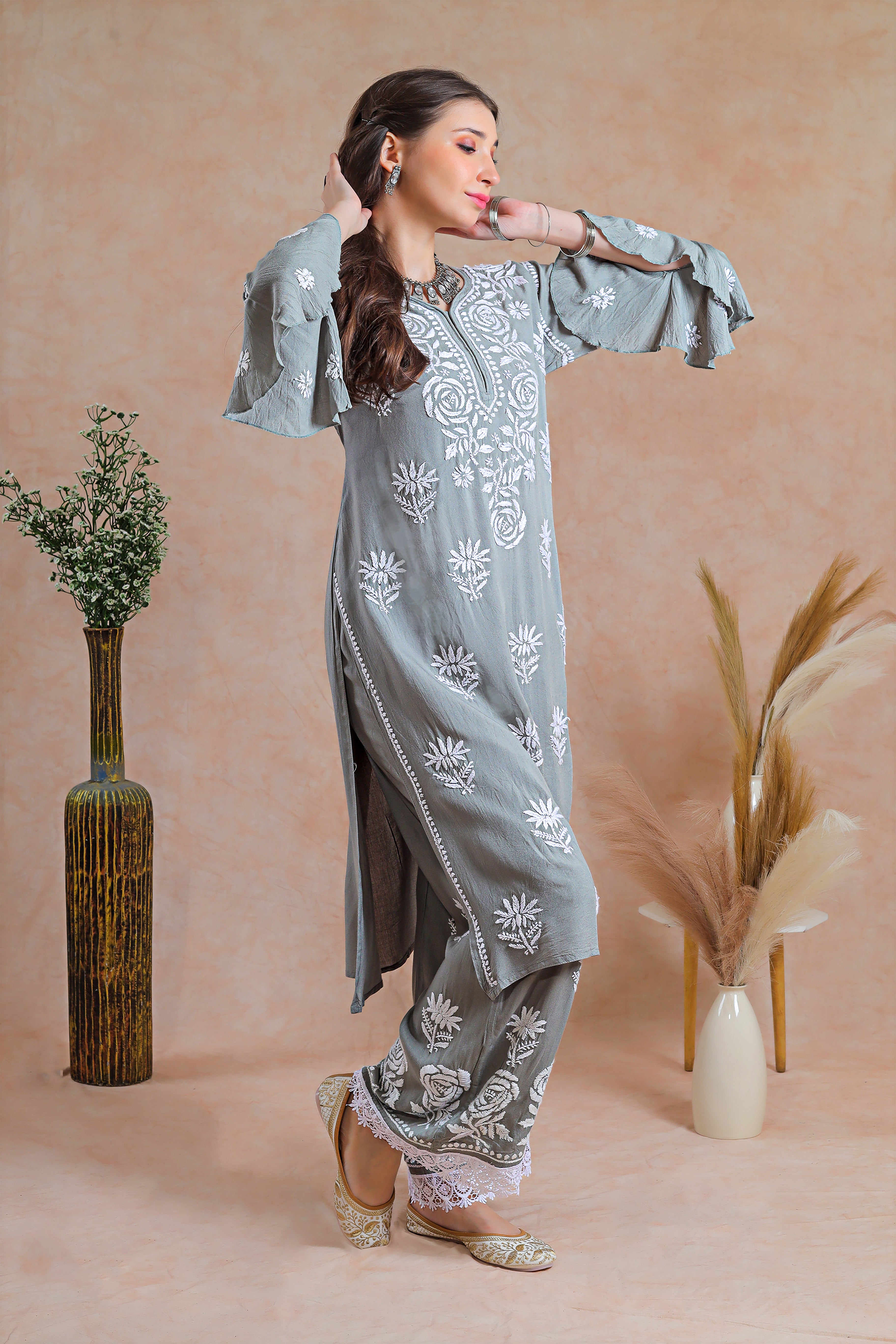 This set ensures all-day comfort while keeping you effortlessly stylish.