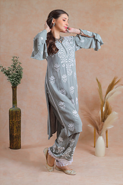 This set ensures all-day comfort while keeping you effortlessly stylish.