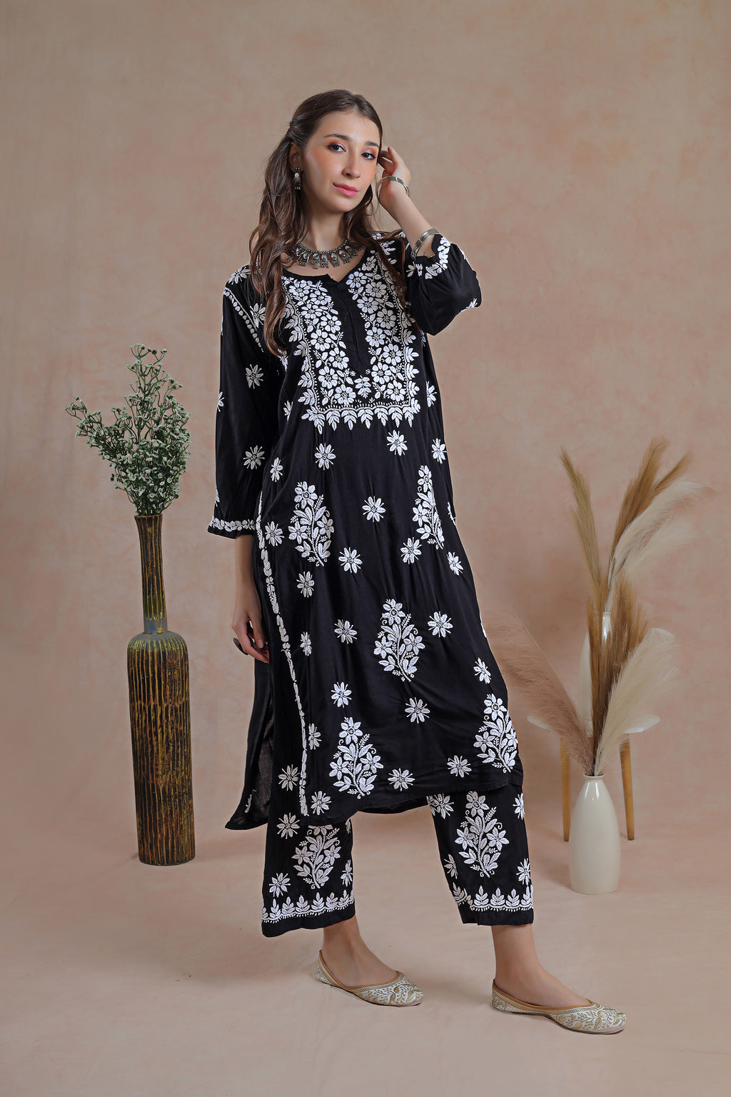 Making it a statement piece that exudes sophistication and charm.