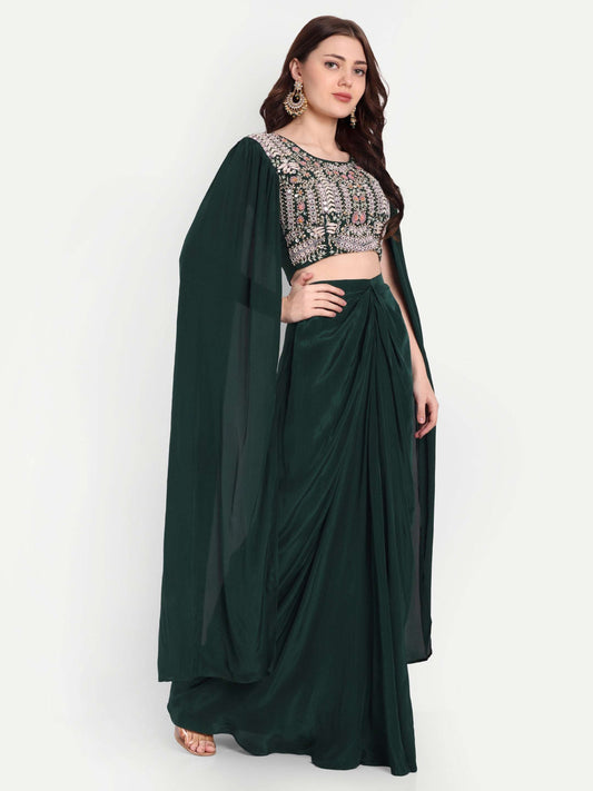 full-sleeved blouse and dhoti set dress is suitable for various occasions
