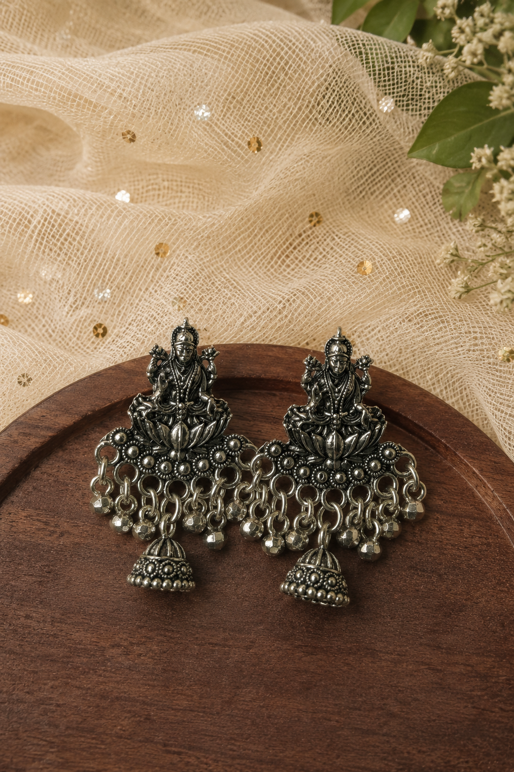 Yanna Oxidised Earring