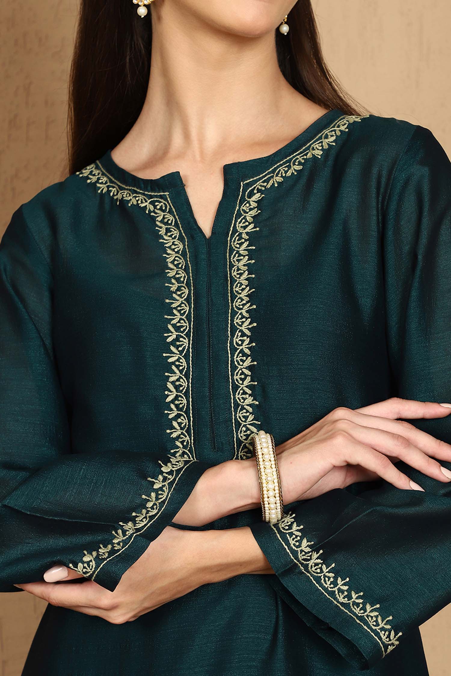 Kashvi Chikankari Kurta Set Notch Neck