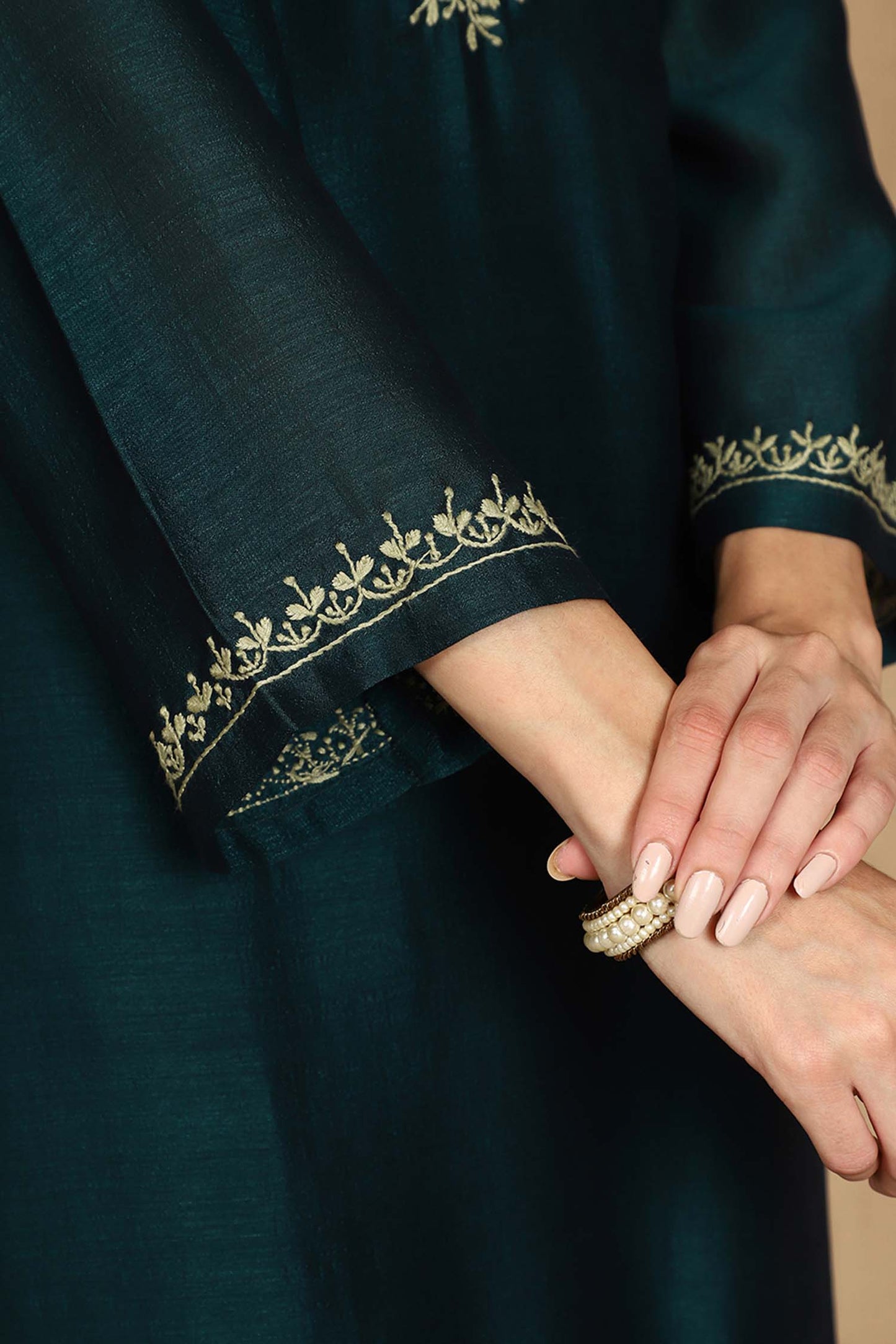 Kashvi Chikankari Kurta Set Notch Neck