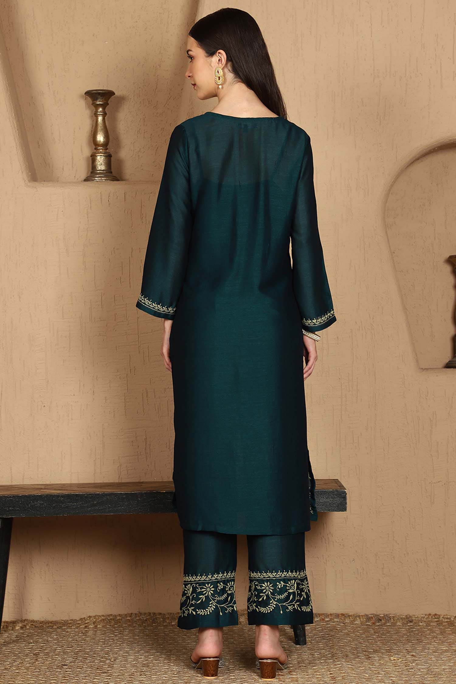 Kashvi Chikankari Kurta Set Notch Neck