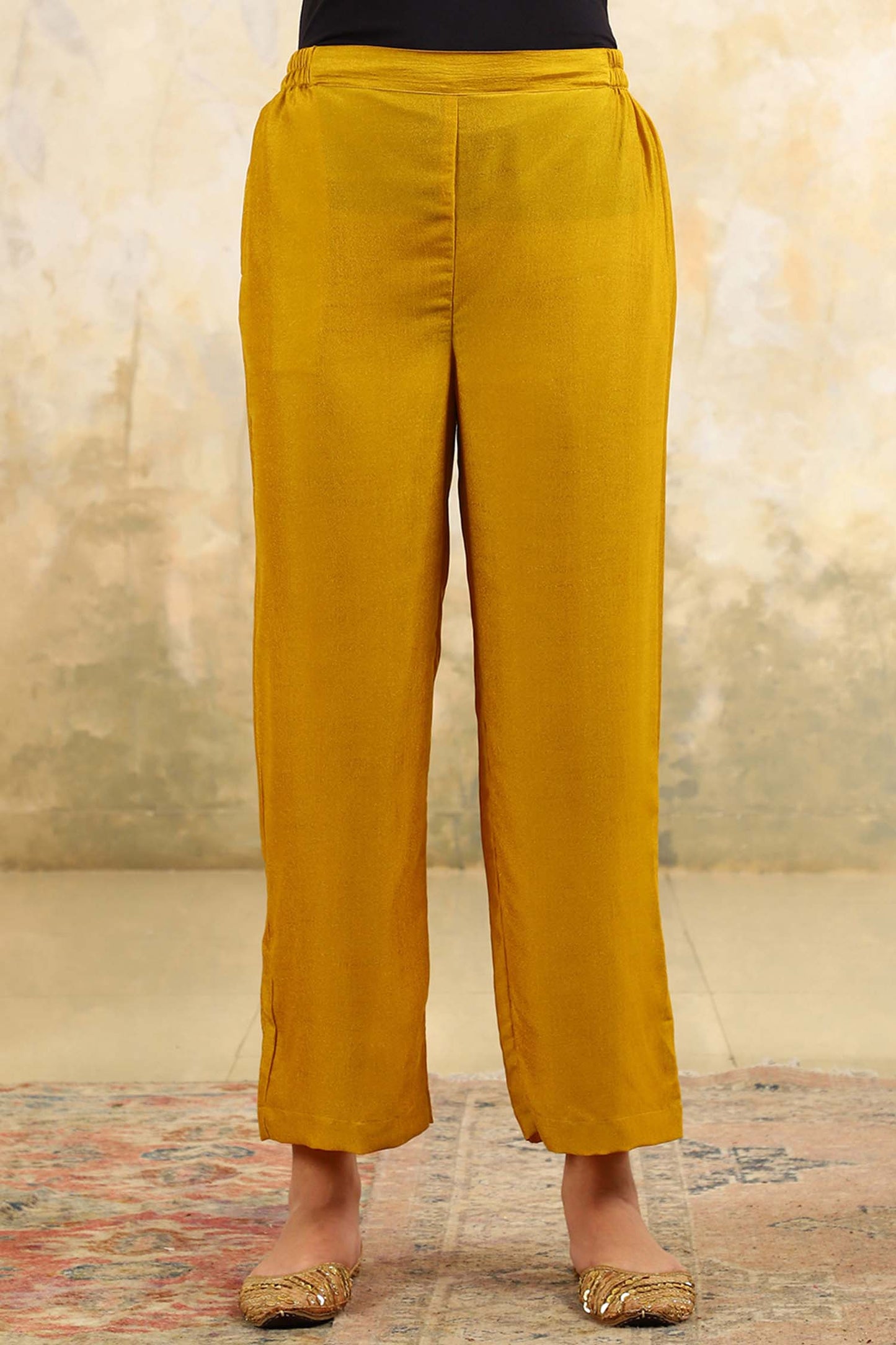 Yamini Yellow Chikankari Kurta Set with Butter Yellow Butta – V Neck