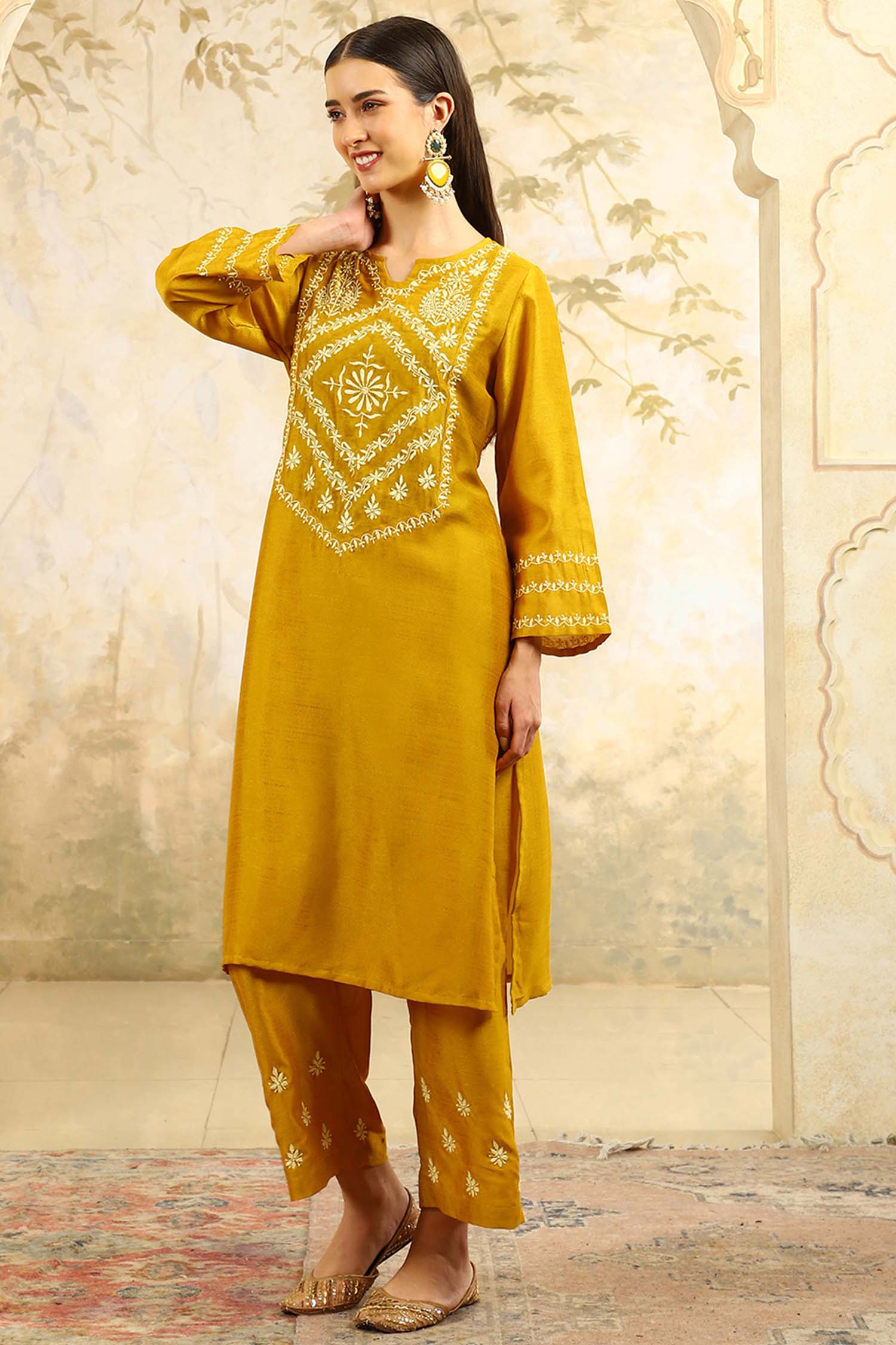 Vamiqa Chikankari Kurta Set with Butter Yellow Butta – V Neck