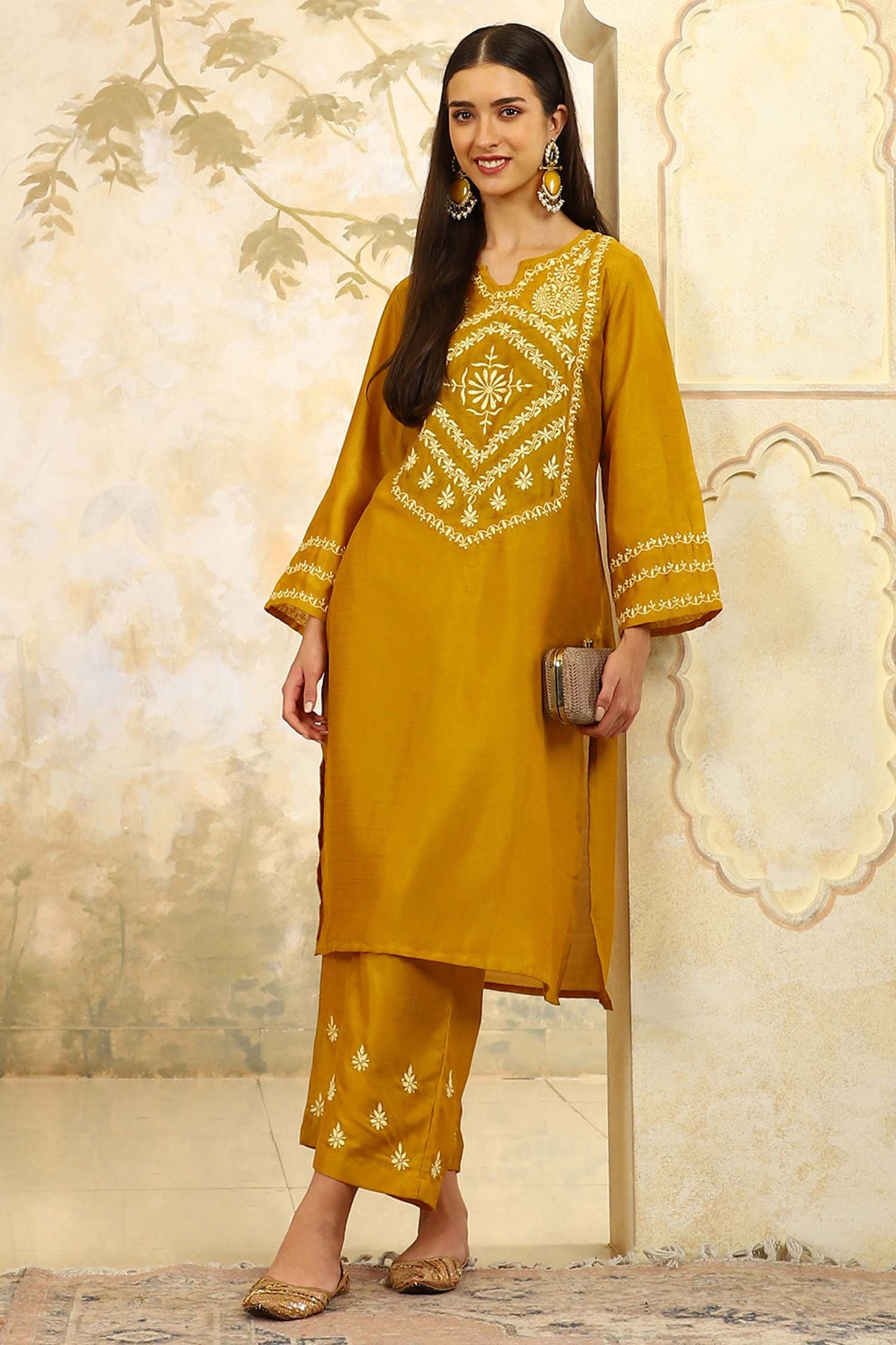 Vamiqa Chikankari Kurta Set with Butter Yellow Butta – V Neck