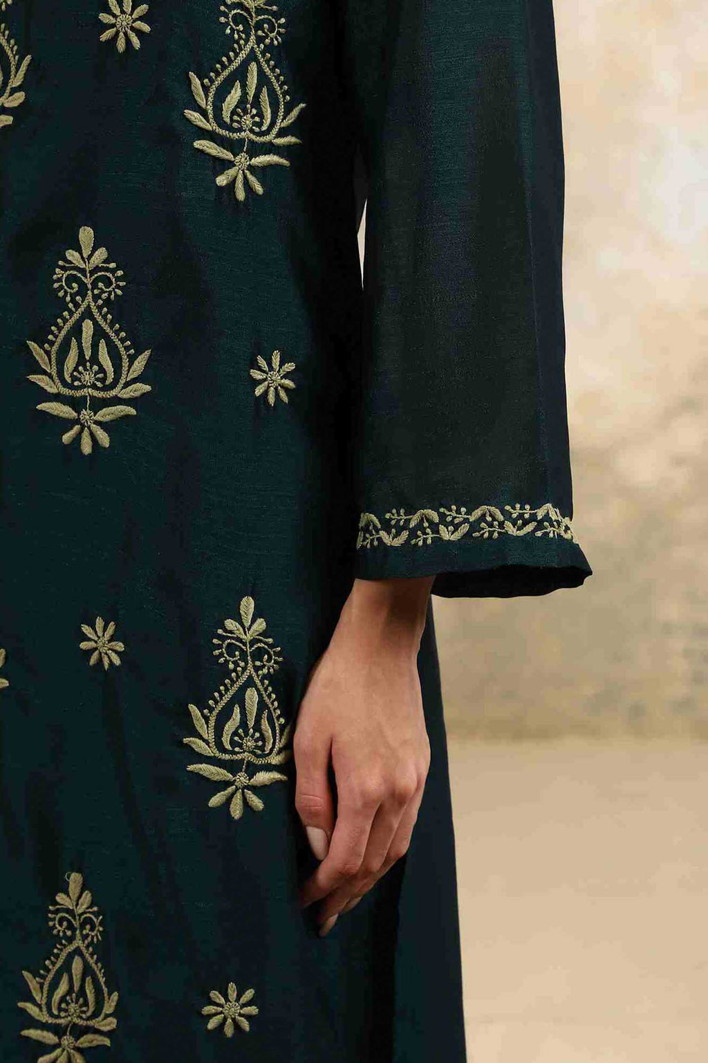 Siya Green Chikankari Kurta Set with Pear Green Thread – V Neck