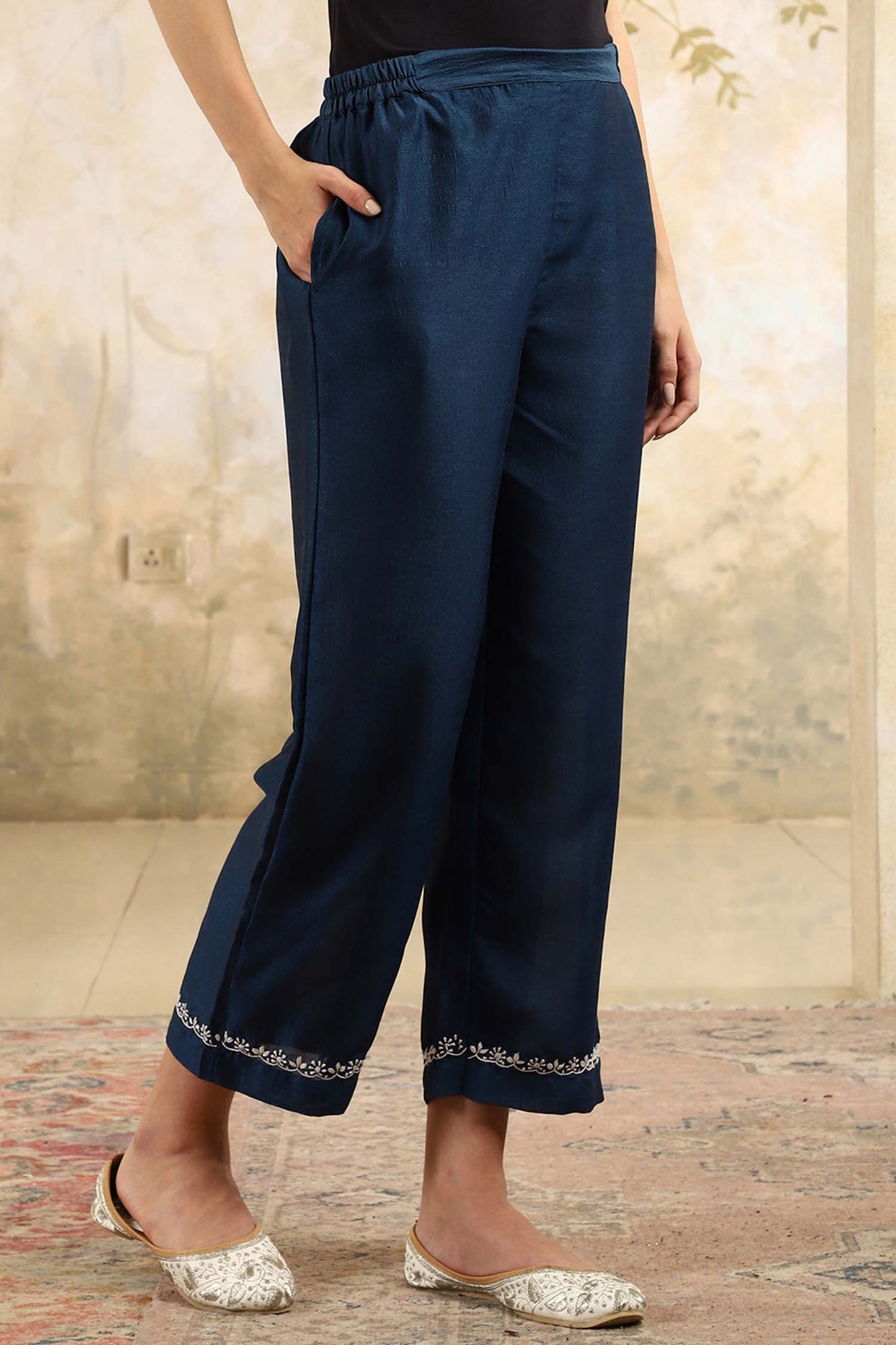 Prisha Blue Chikankari Kurta Set with Stylish White Yoke – V Neck