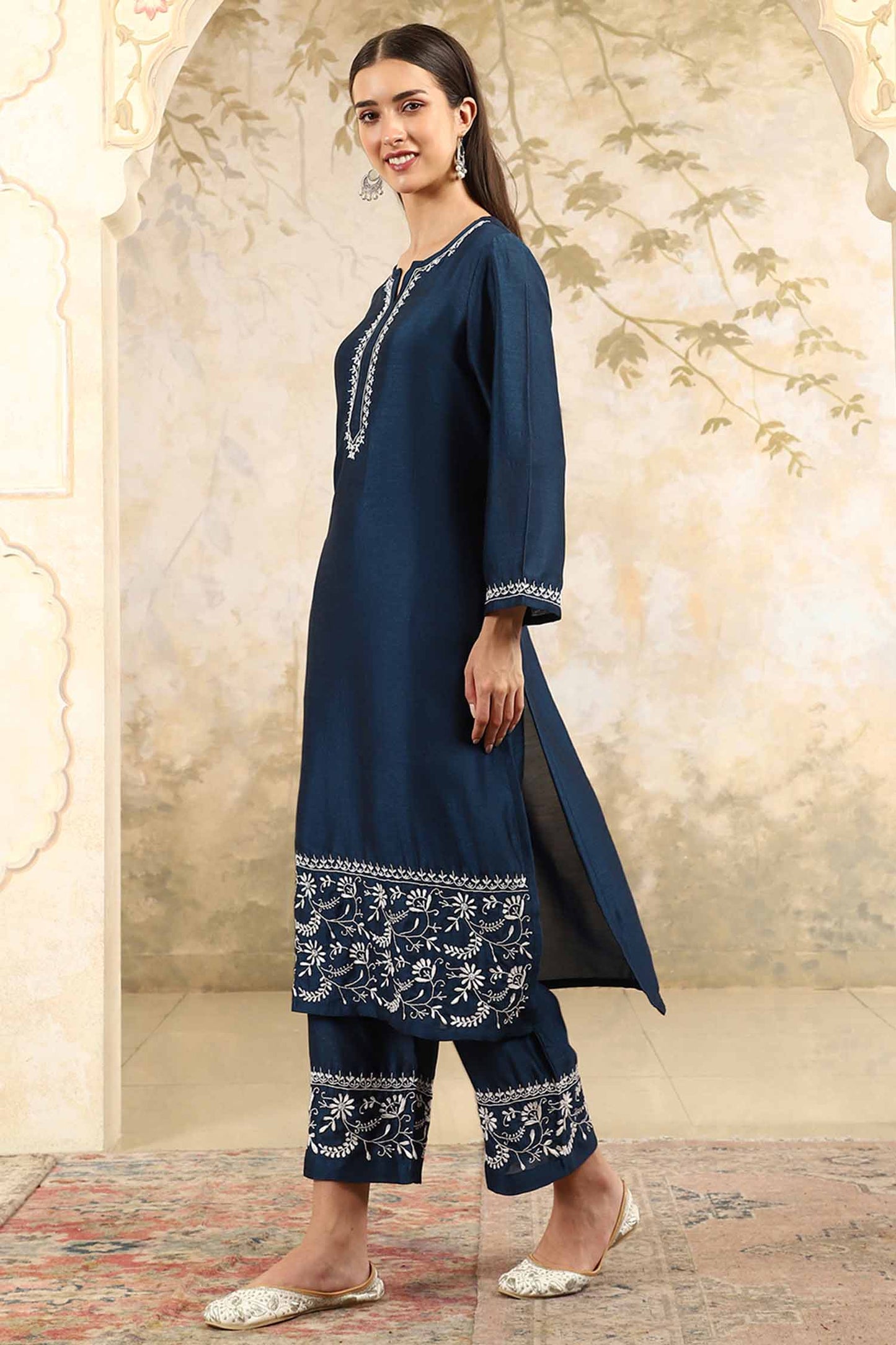 Samaira Blue Chikankari Kurta Set with White Border – Notch Neck