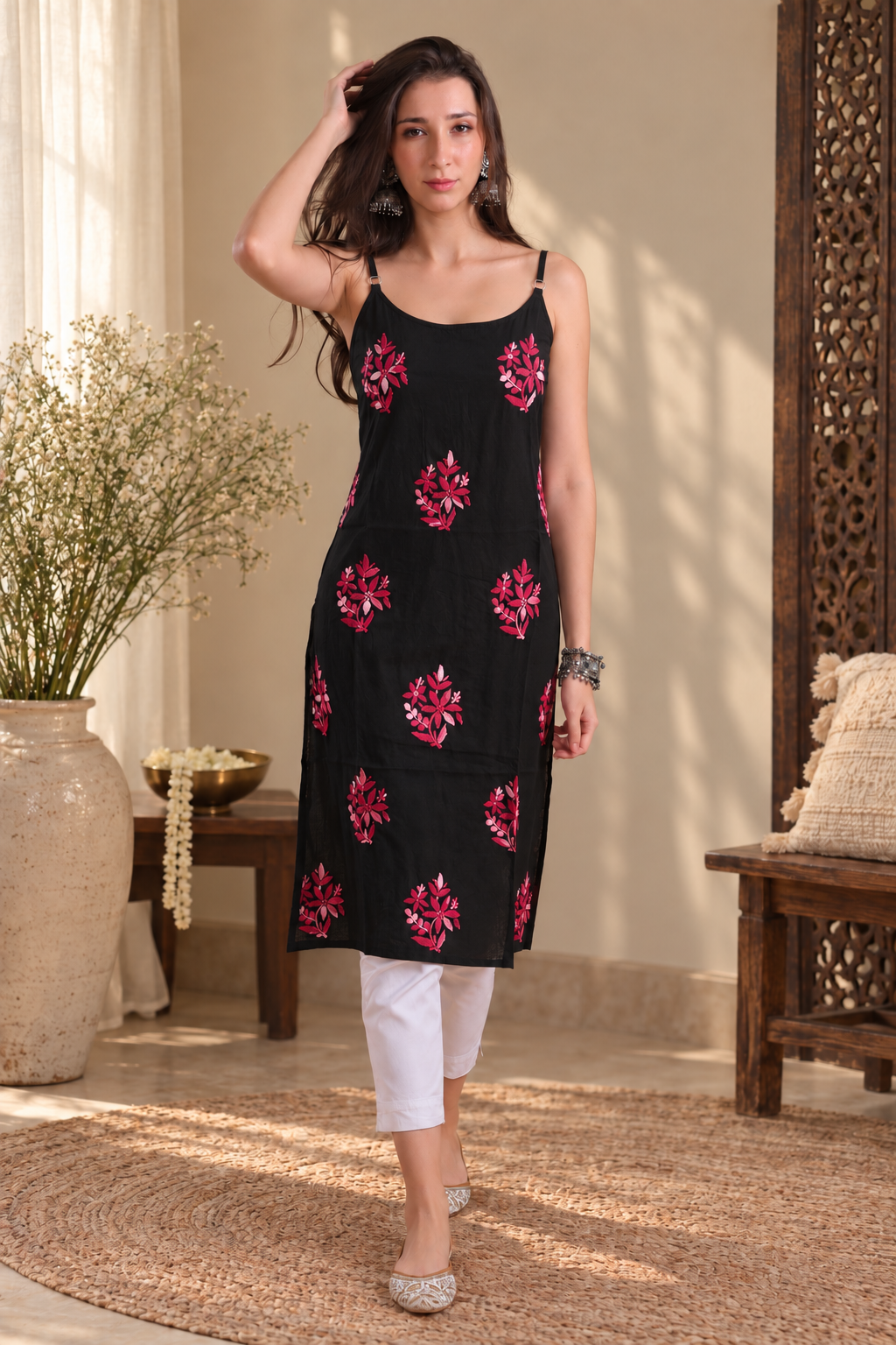 Kiana Chikankari Kurti