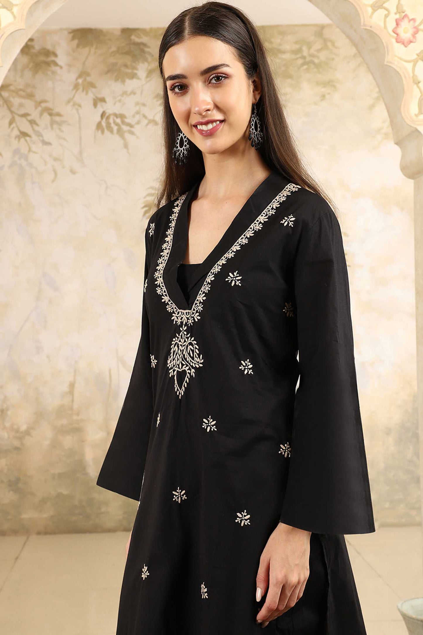 Aranya Black Chikankari Kurta Set with V-Neck