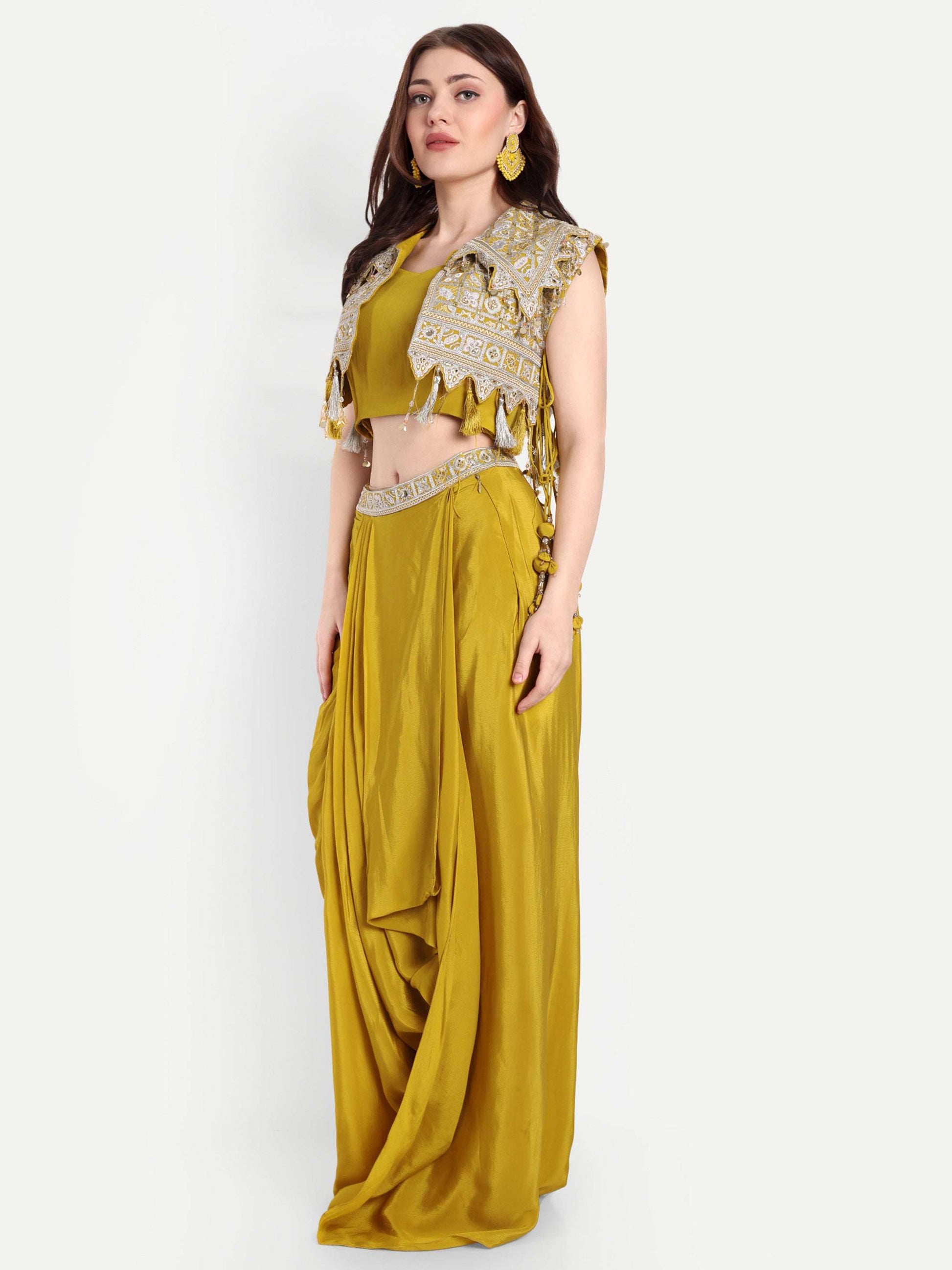 soft and mushy Crepe fabric, it provides a buttery feel.