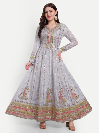 The dual-tone frock suit set is made from premium quality georgette