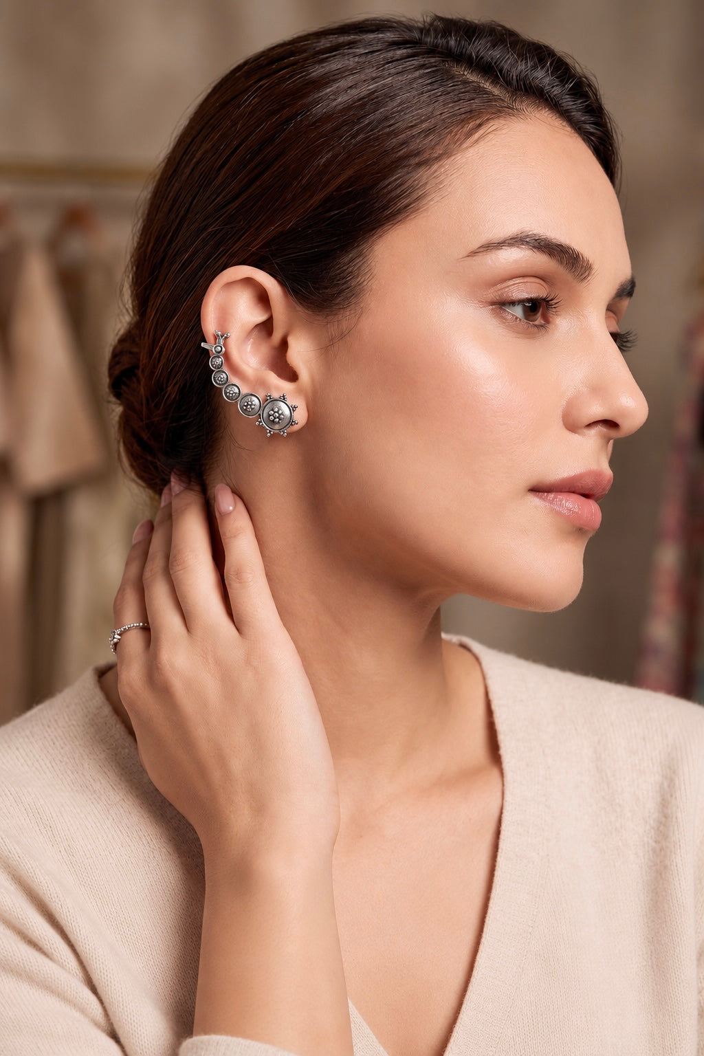 Asmi Oxidised Cuff Earring