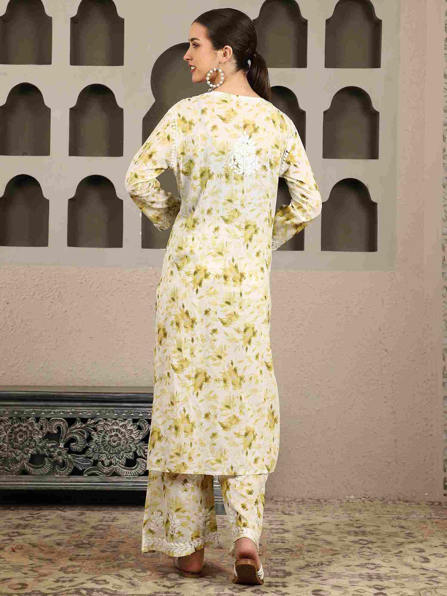 Falak Mulmul Chikankari Kurta Set with White Thread – Notch Neck