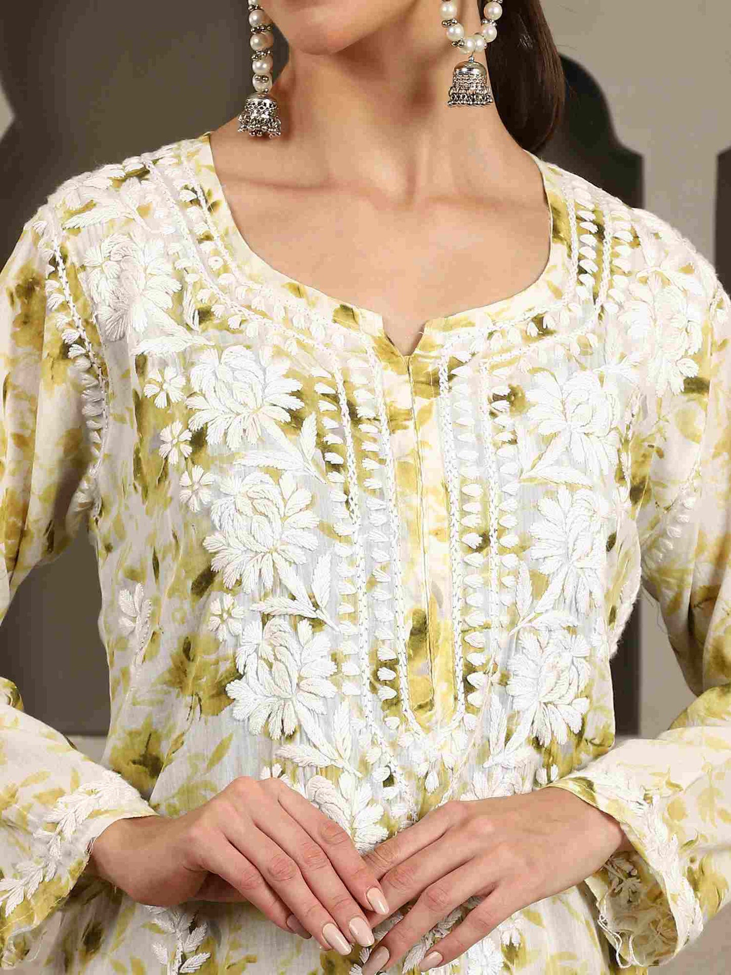 Falak Mulmul Chikankari Kurta Set with White Thread – Notch Neck