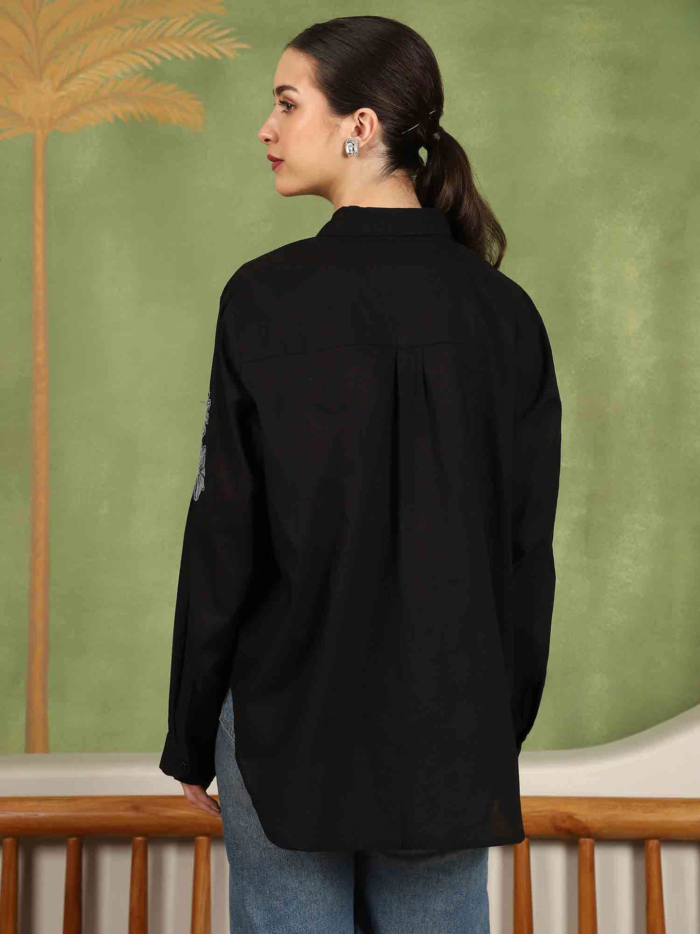 Floret Chikankari Shirt with Grey Boota – Spread Collar