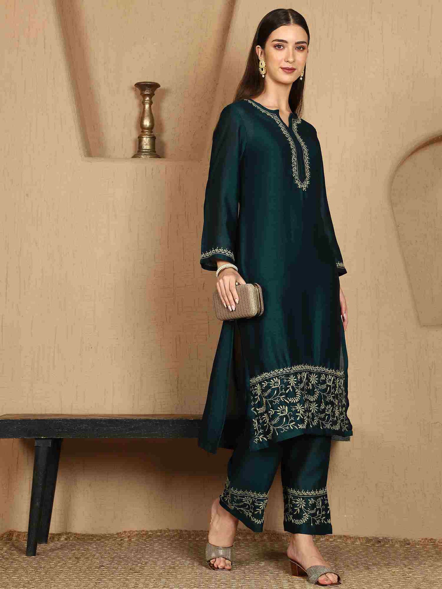 Kashvi Chikankari Kurta Set Notch Neck