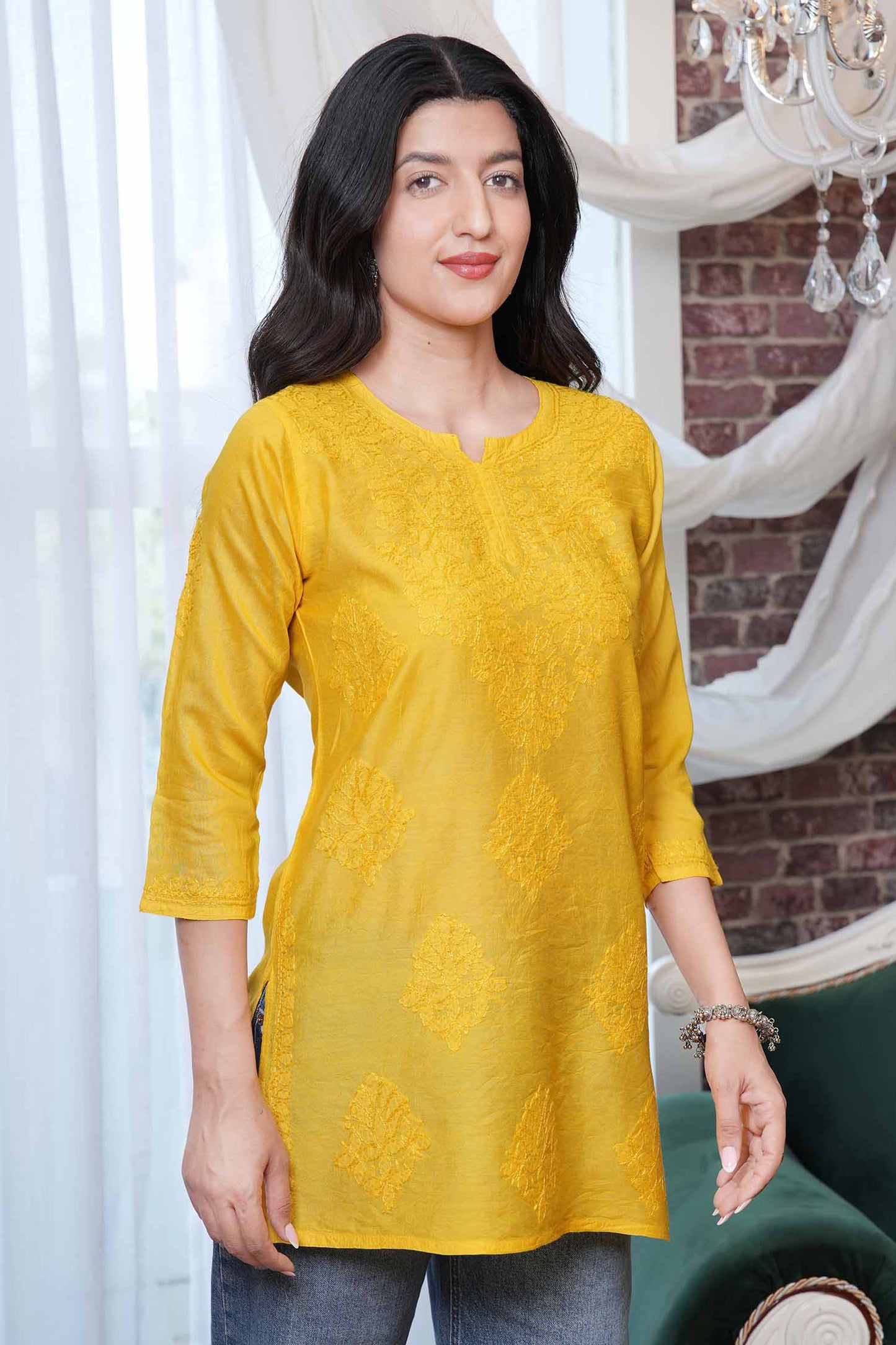 Parnika Chanderi Chikankari Kurti – Yellow