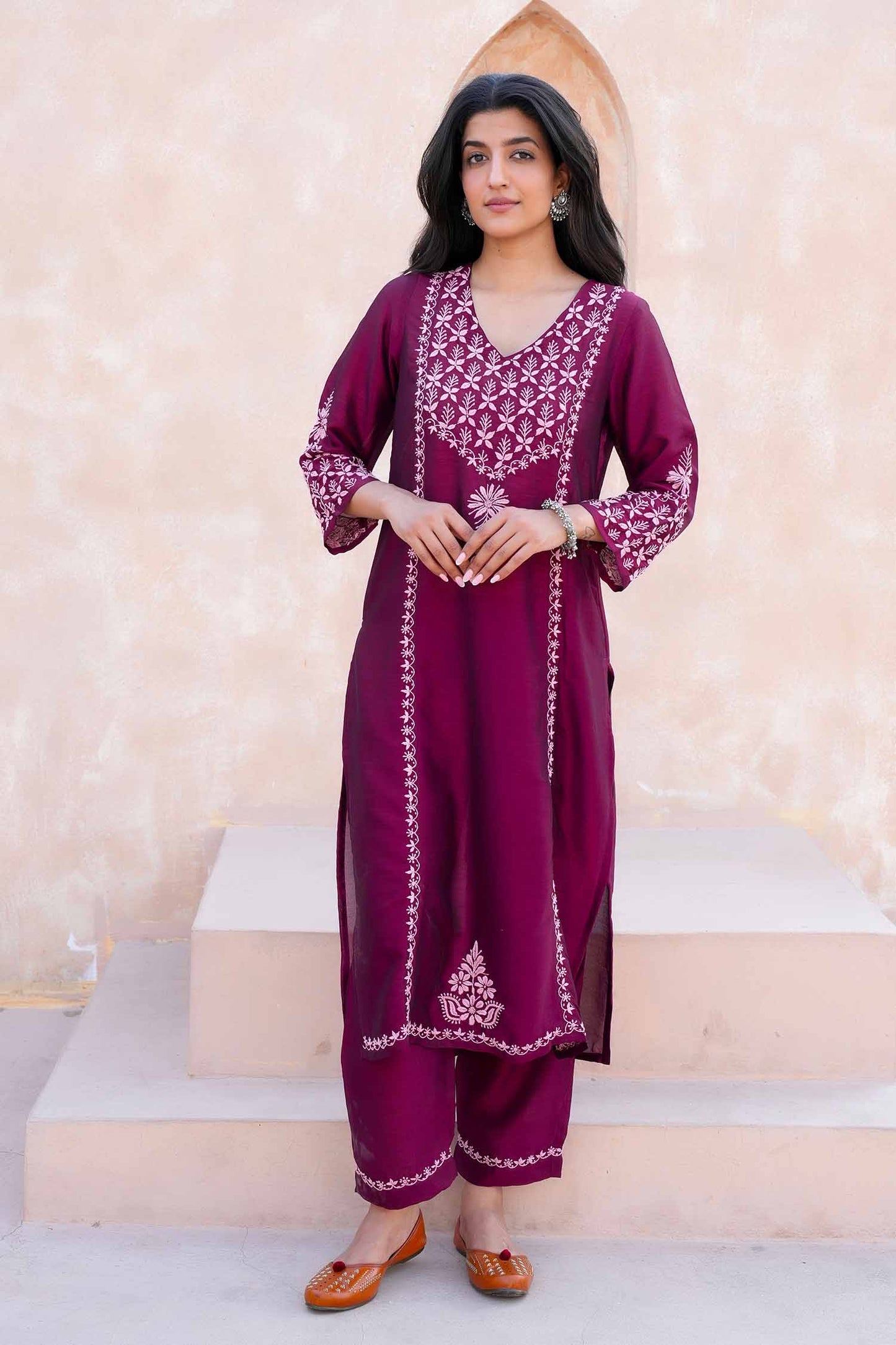 Lavanya Chikankari Kurta Set with Soft Pink Chikankari Embroidery – V Neck Kurta