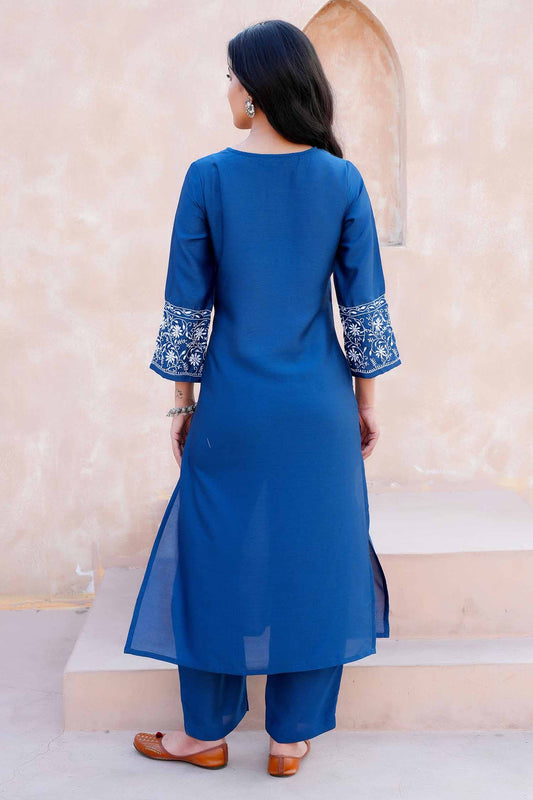 Myra Chikankari Kurta Set with Chikankari Embroidery – V Neck Kurta