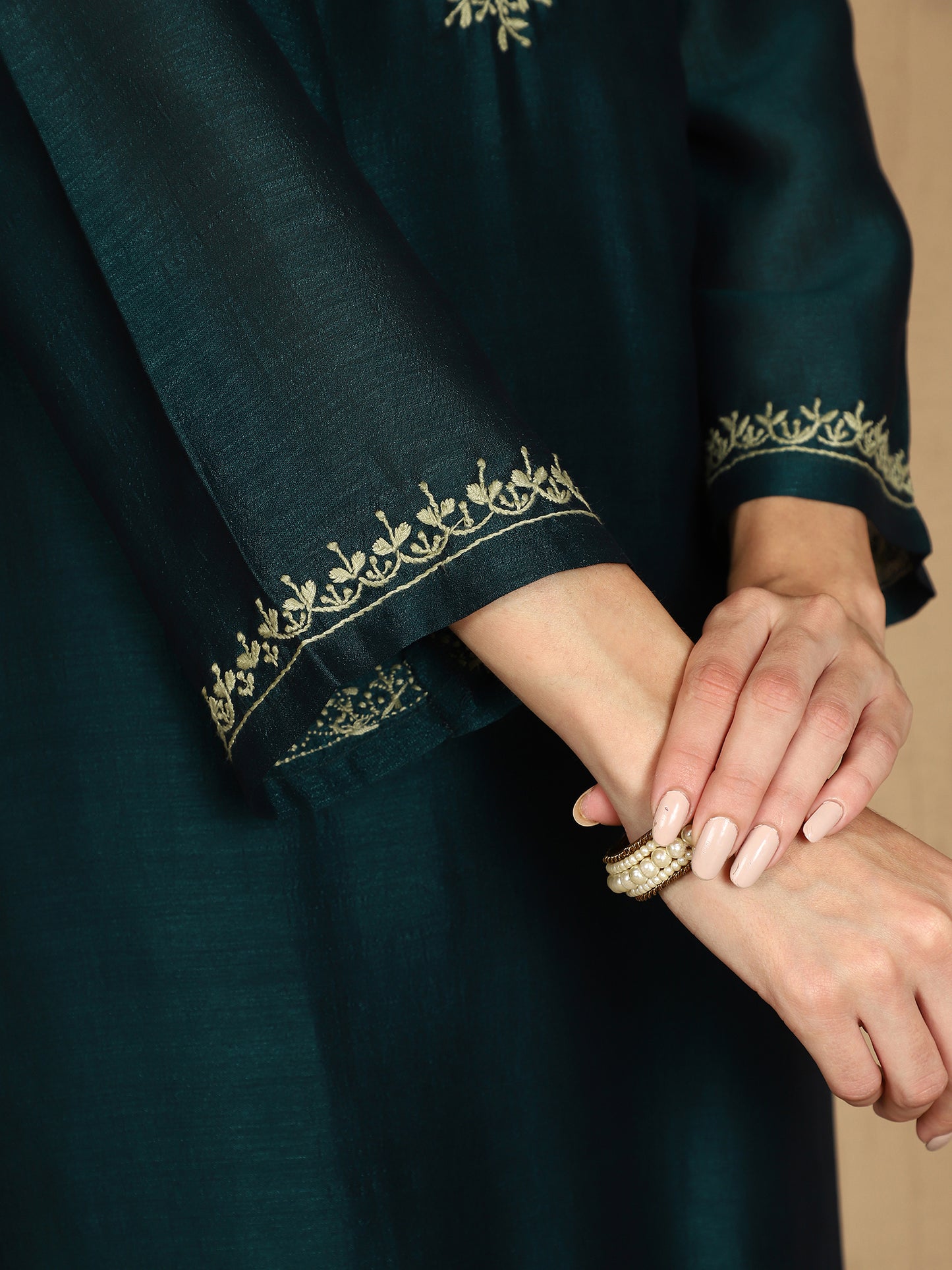 Kashvi Chikankari Kurta Set Notch Neck