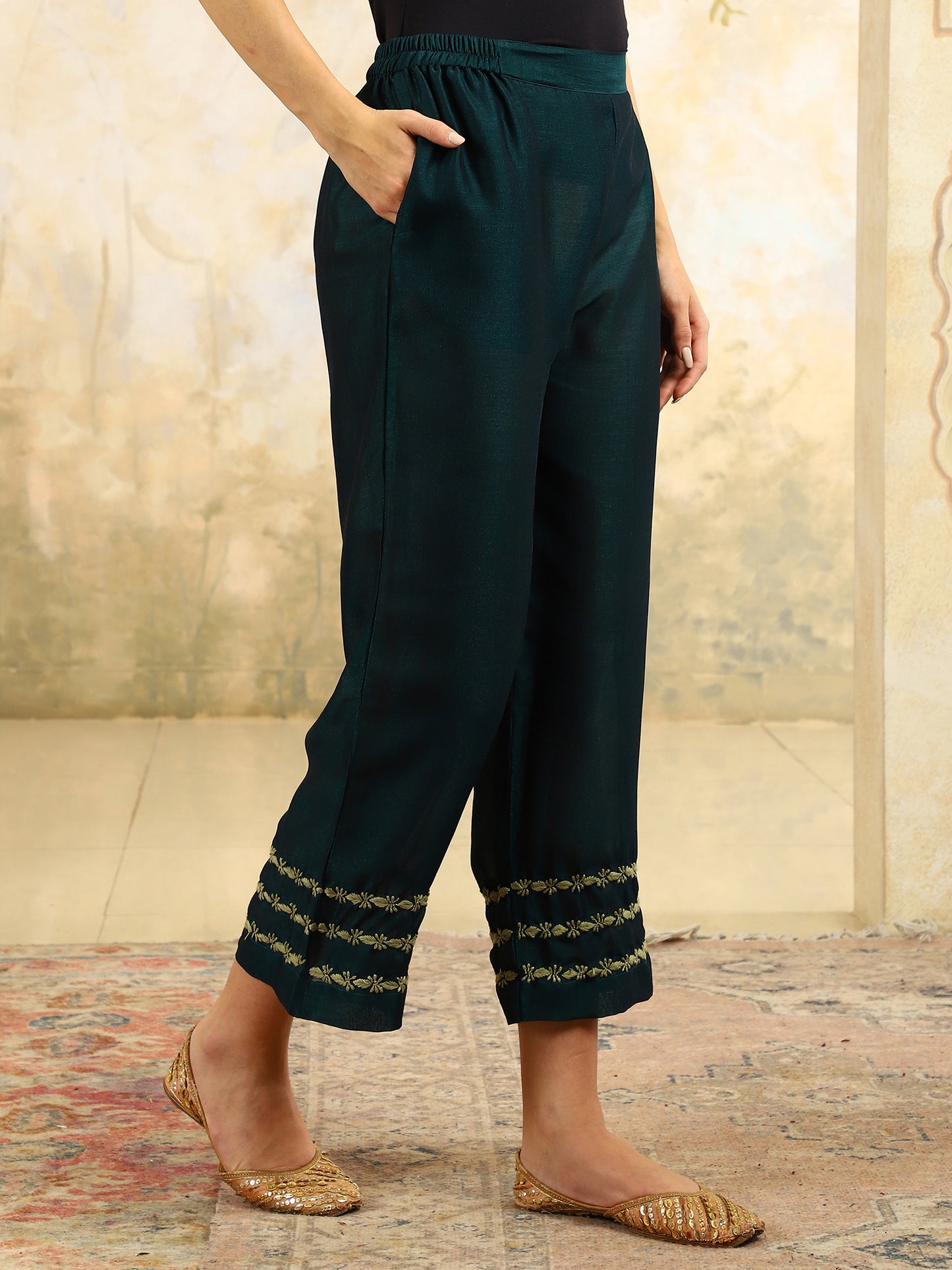 Urvi Green Chikankari Kurta Set with Pear Green Thread – Notch Neck
