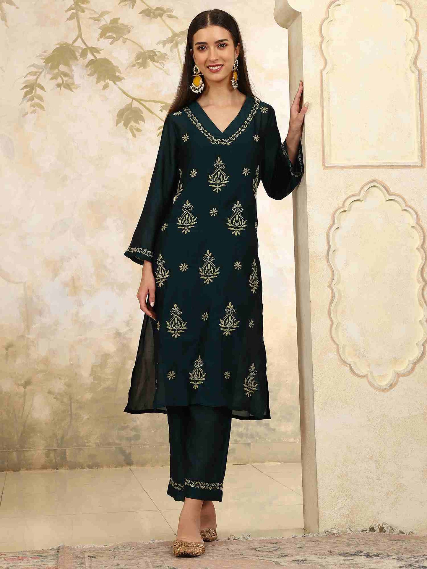 Siya Green Chikankari Kurta Set with Pear Green Thread – V Neck