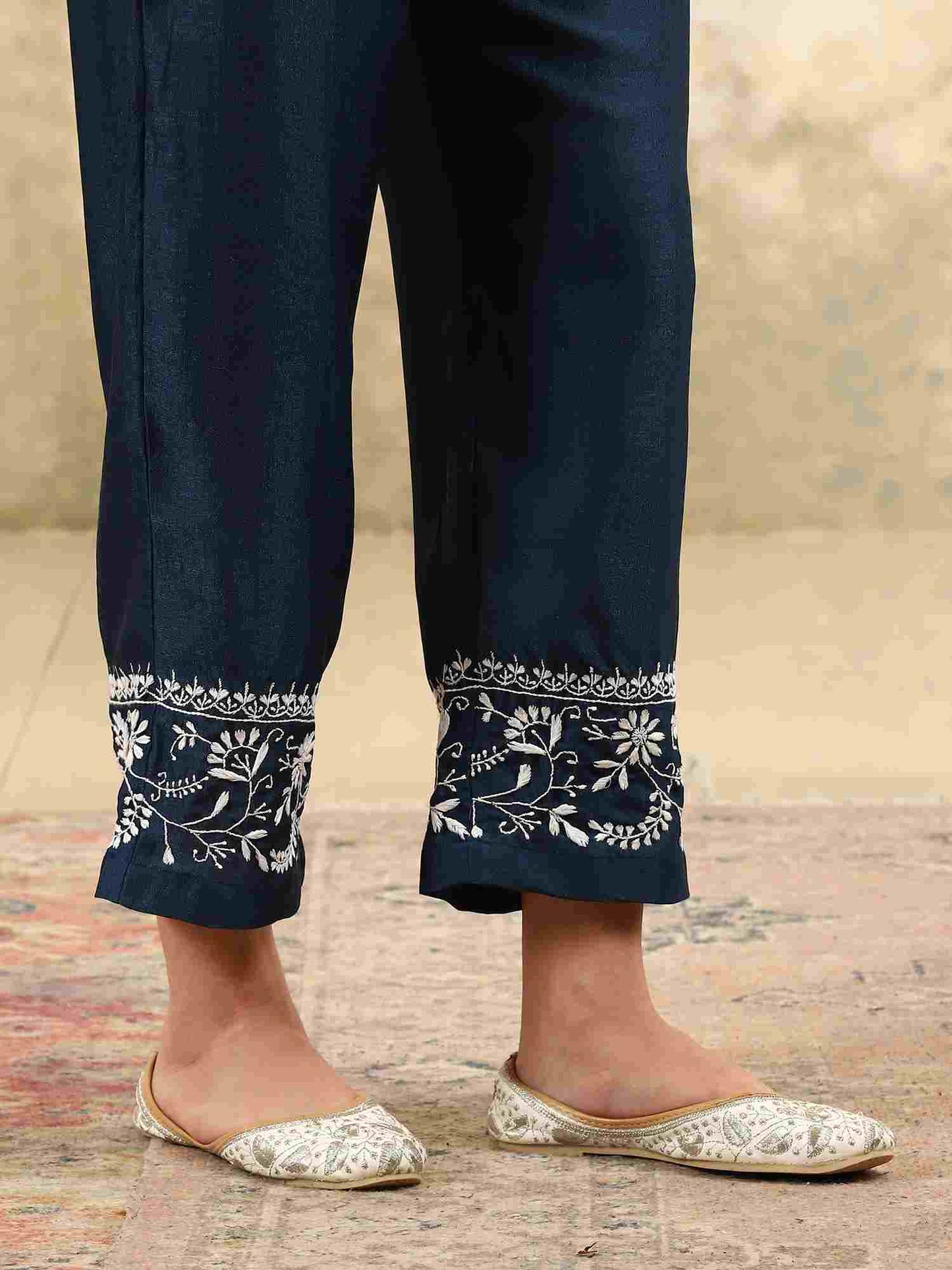 Samaira Blue Chikankari Kurta Set with White Border – Notch Neck