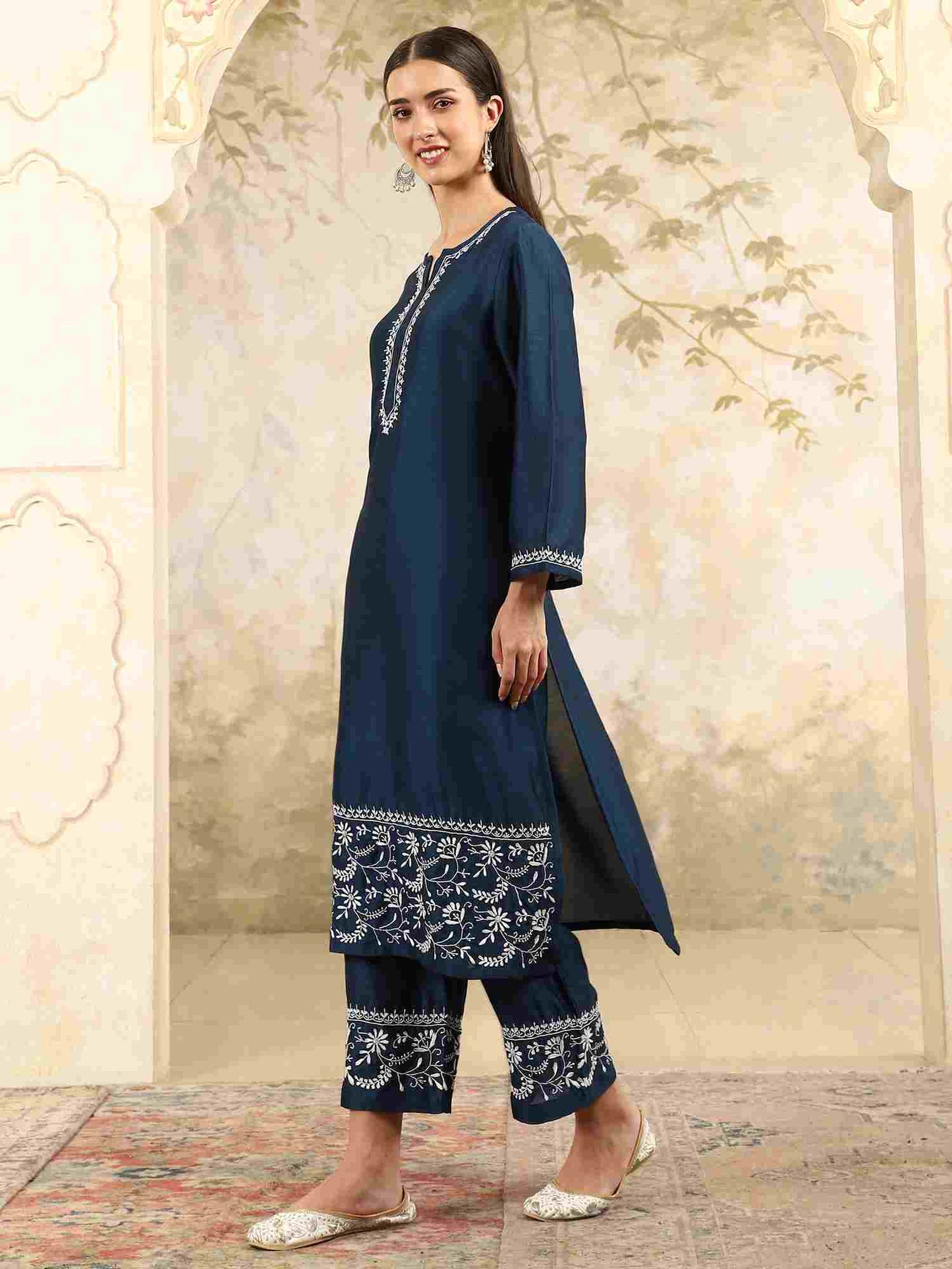 Samaira Blue Chikankari Kurta Set with White Border – Notch Neck