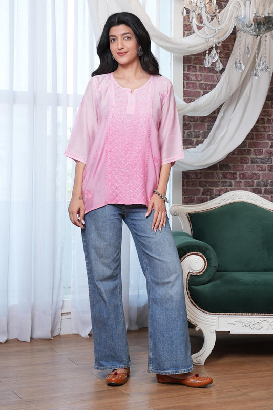 Chikankari kurta offers a perfect blend of modern style and traditional charm
