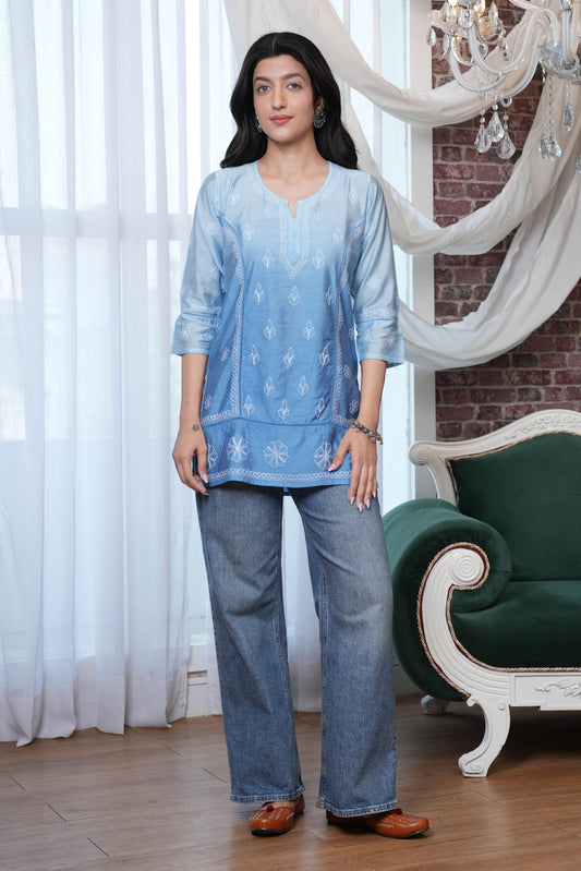 This Muslin Chikankari kurta offers a perfect blend of modern style 